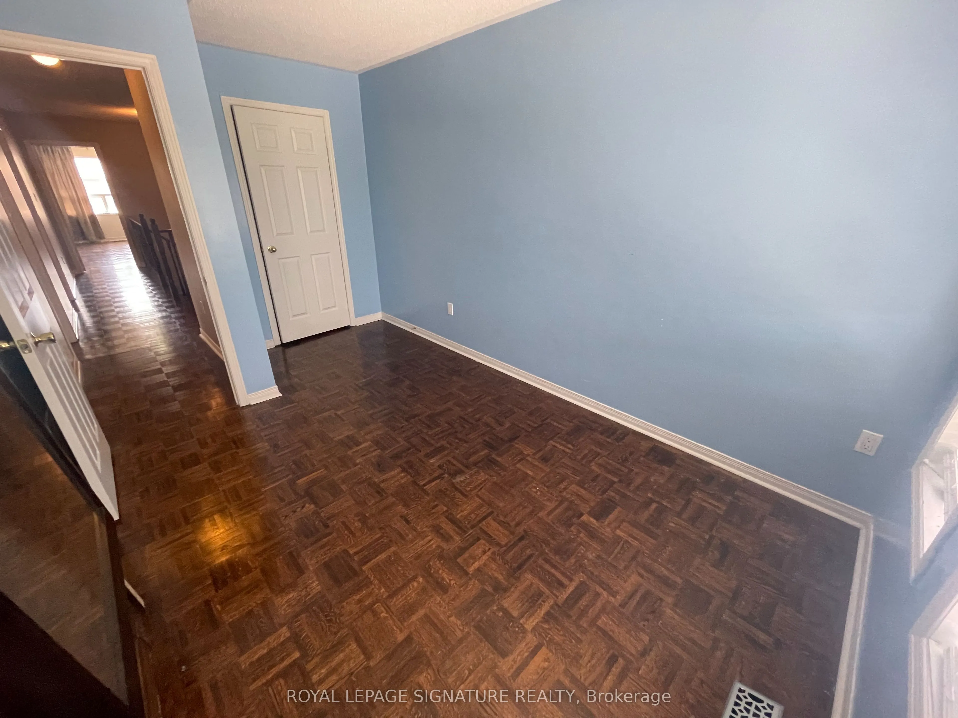 17 Neuchatel Avenue