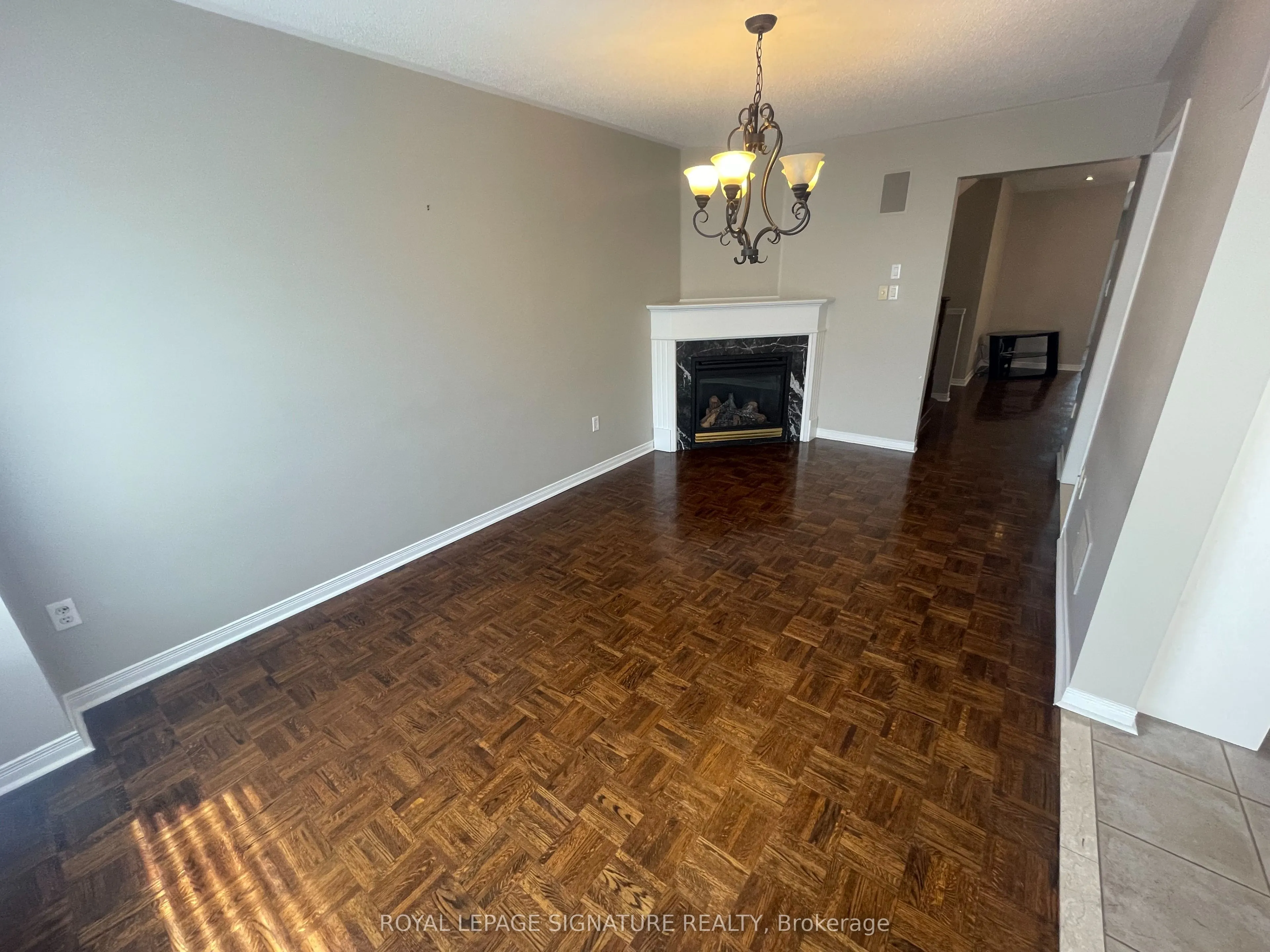 17 Neuchatel Avenue