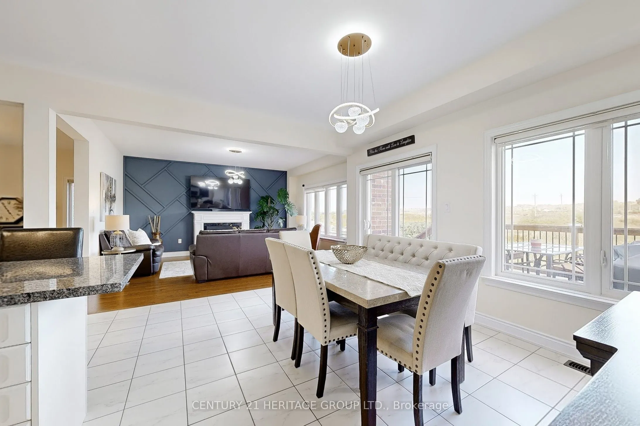 33 Lorne Thomas Place