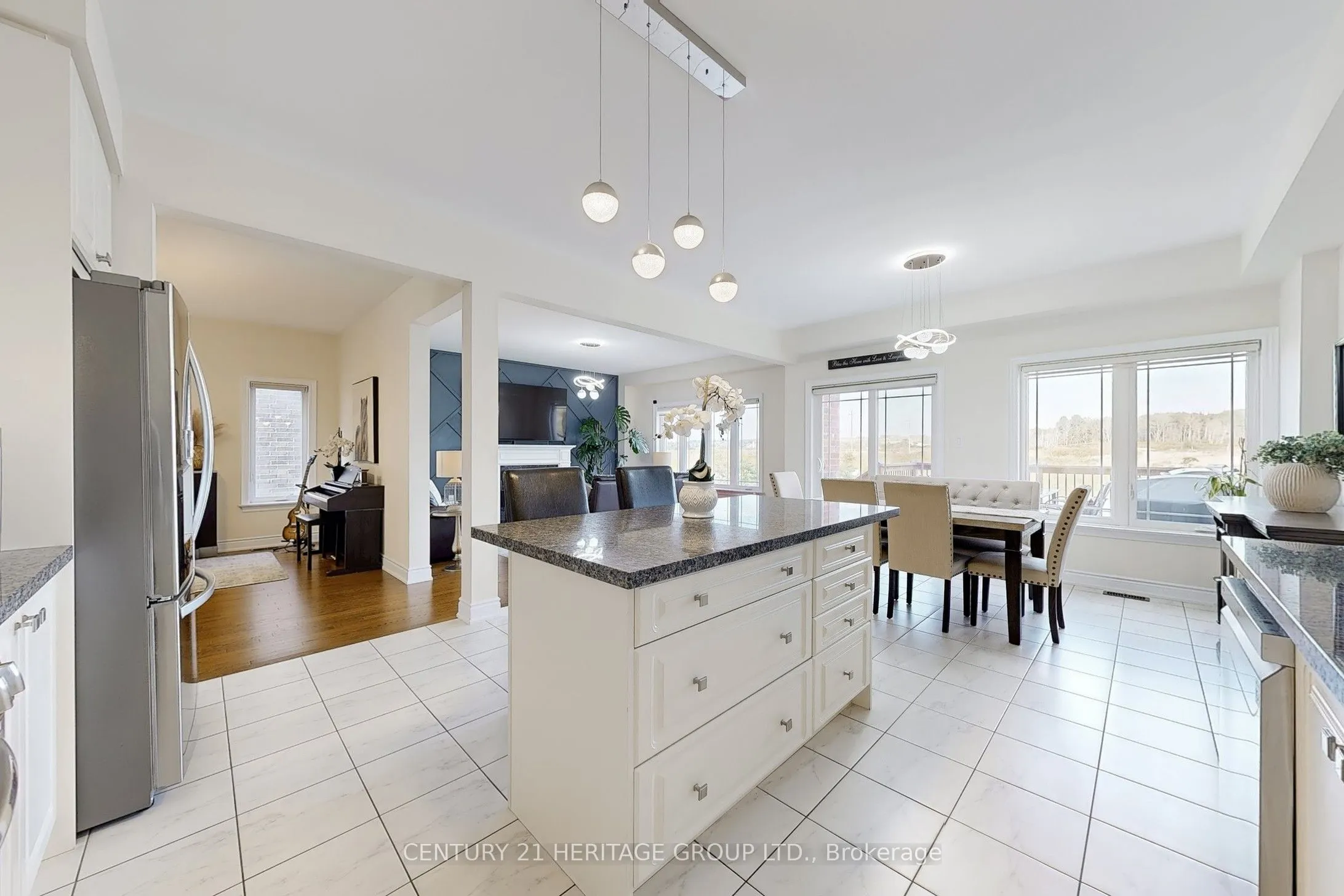 33 Lorne Thomas Place