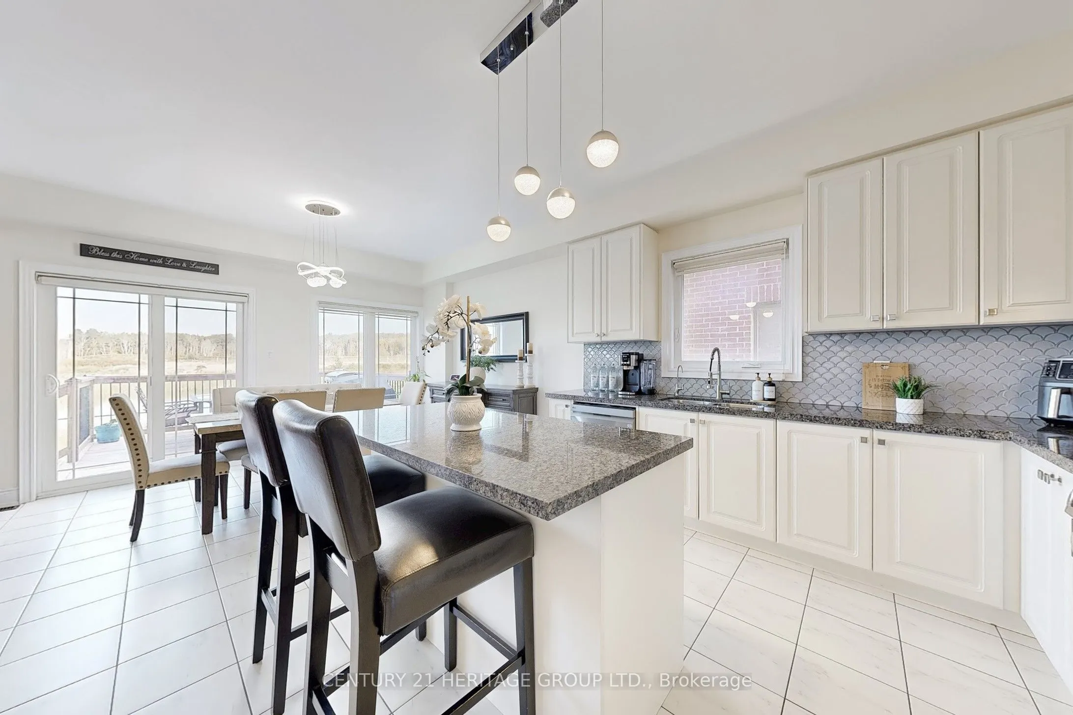 33 Lorne Thomas Place