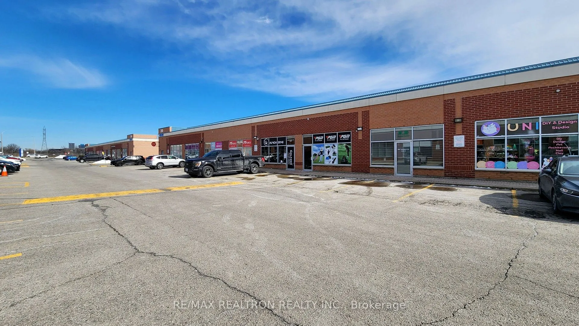 280 Yorktech Drive, #8