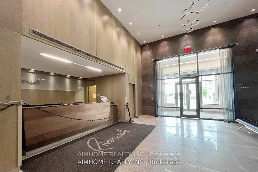 28 Uptown Drive, #523