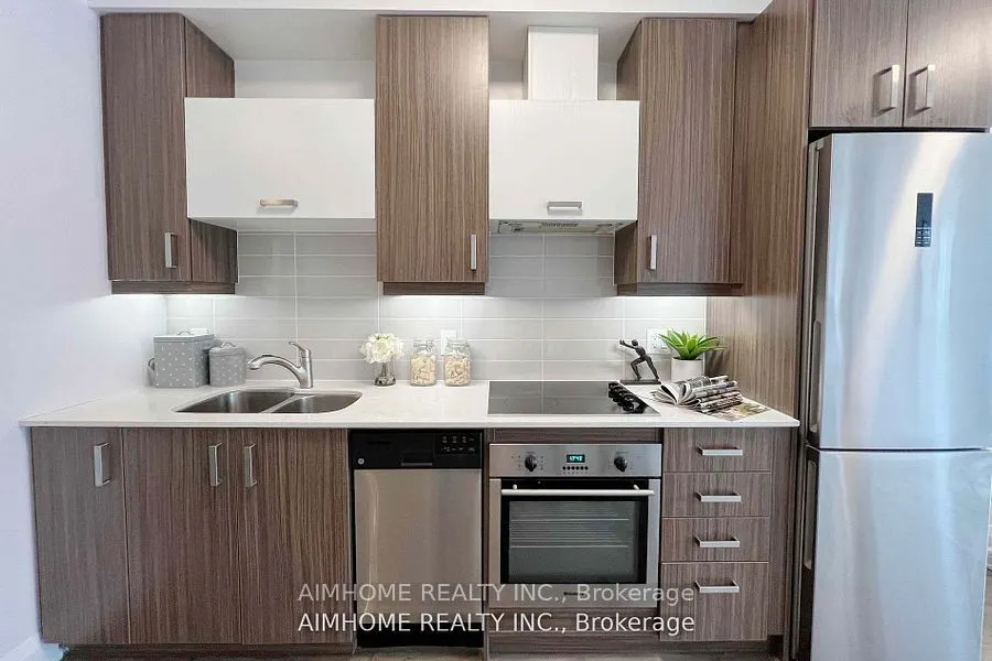 28 Uptown Drive, #523