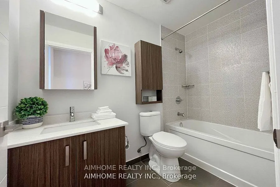 28 Uptown Drive, #523
