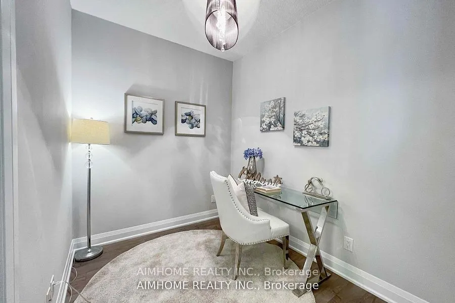 28 Uptown Drive, #523