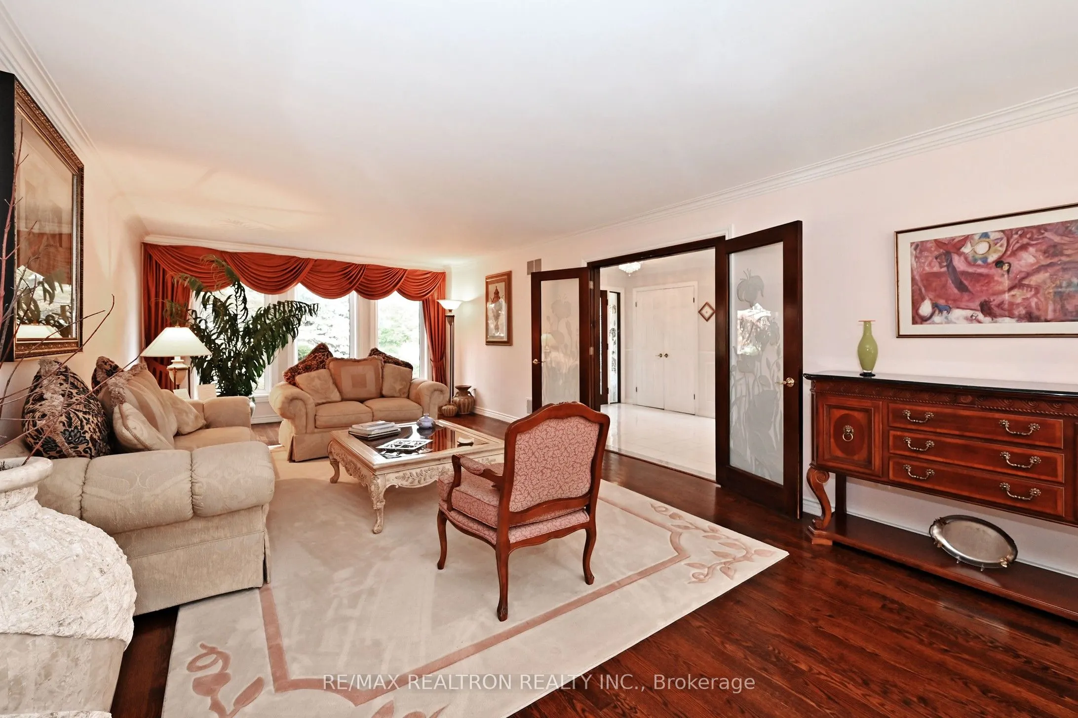 3 Whitelaw Court