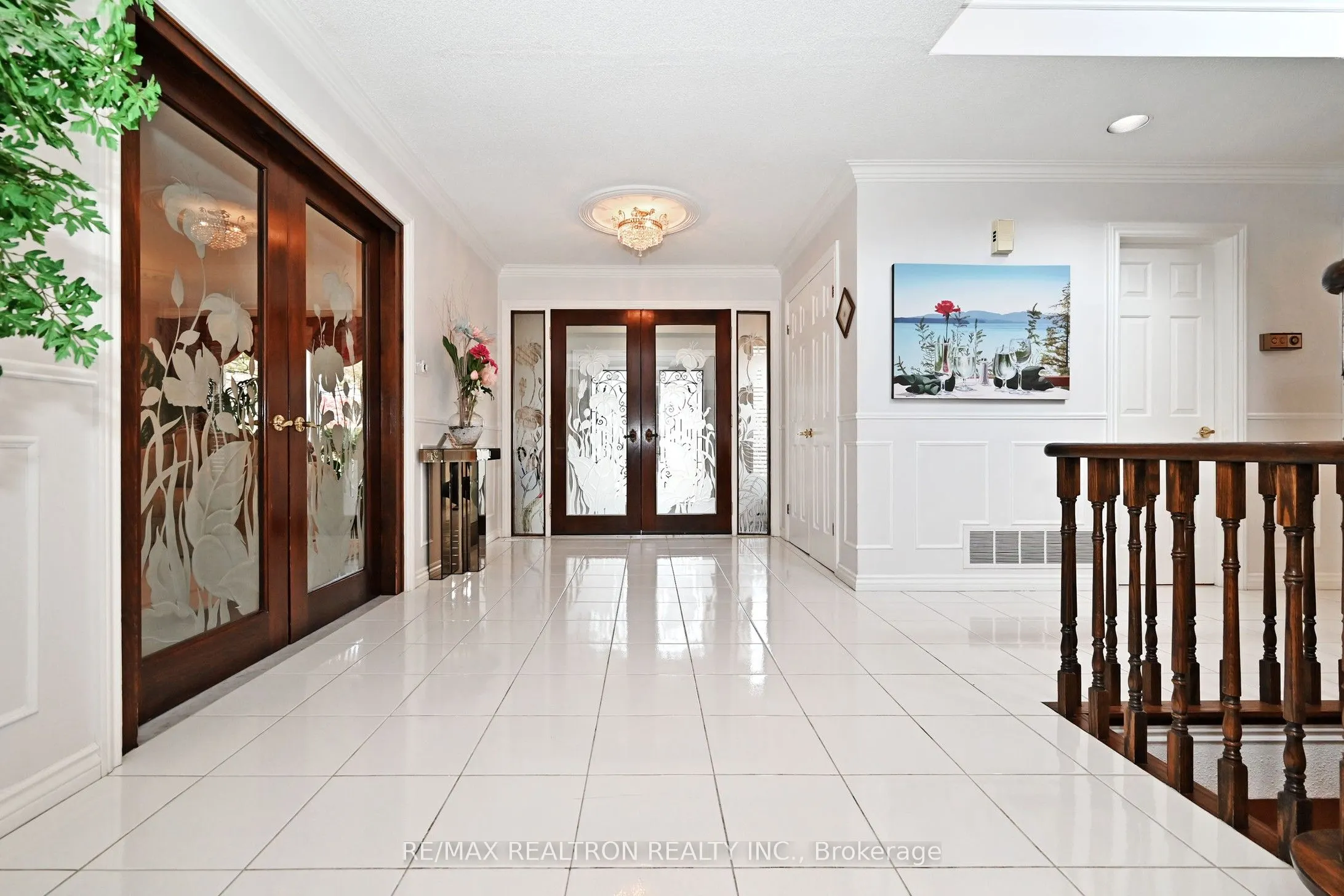 3 Whitelaw Court