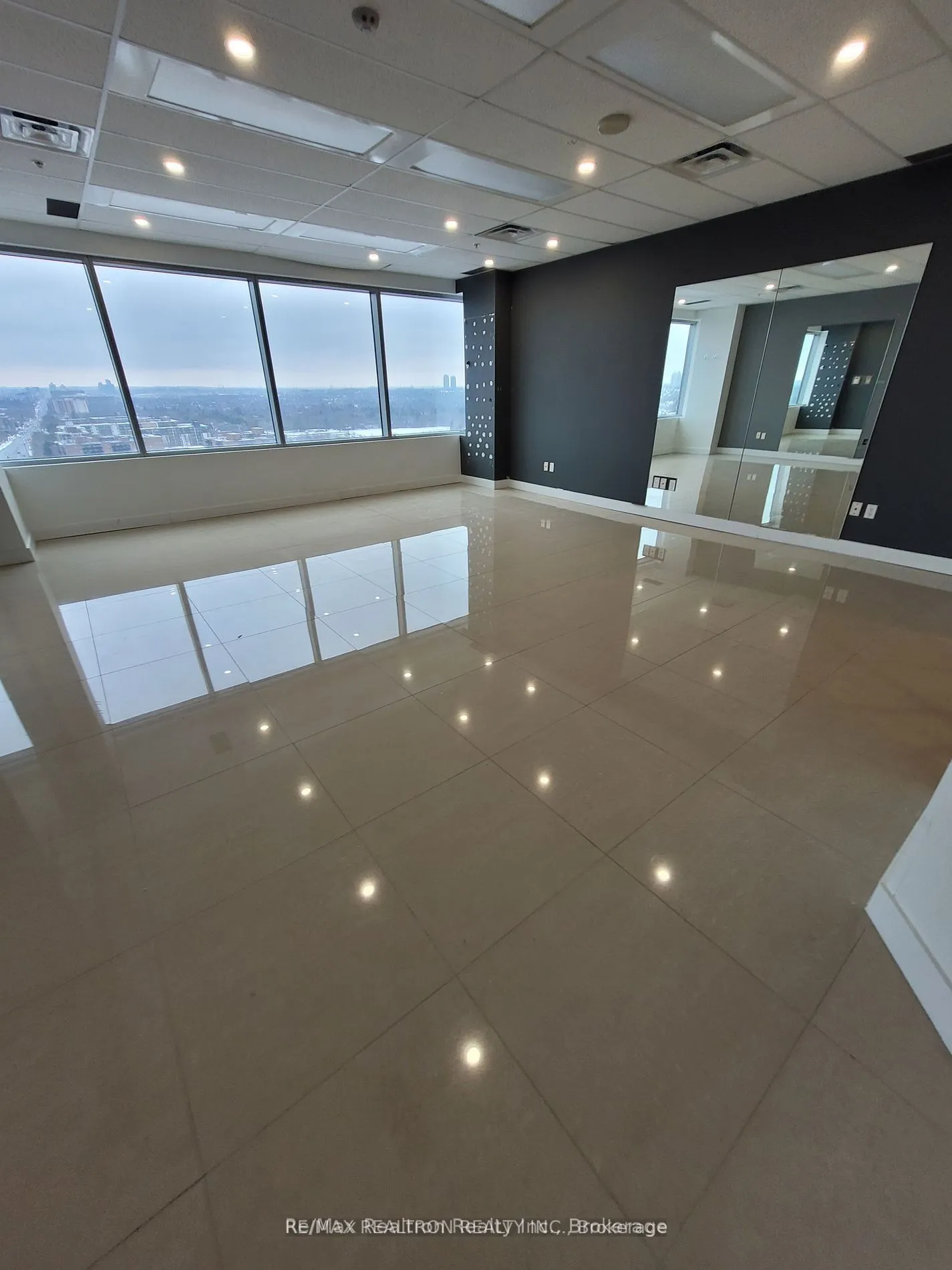 7191 Yonge Street, #914