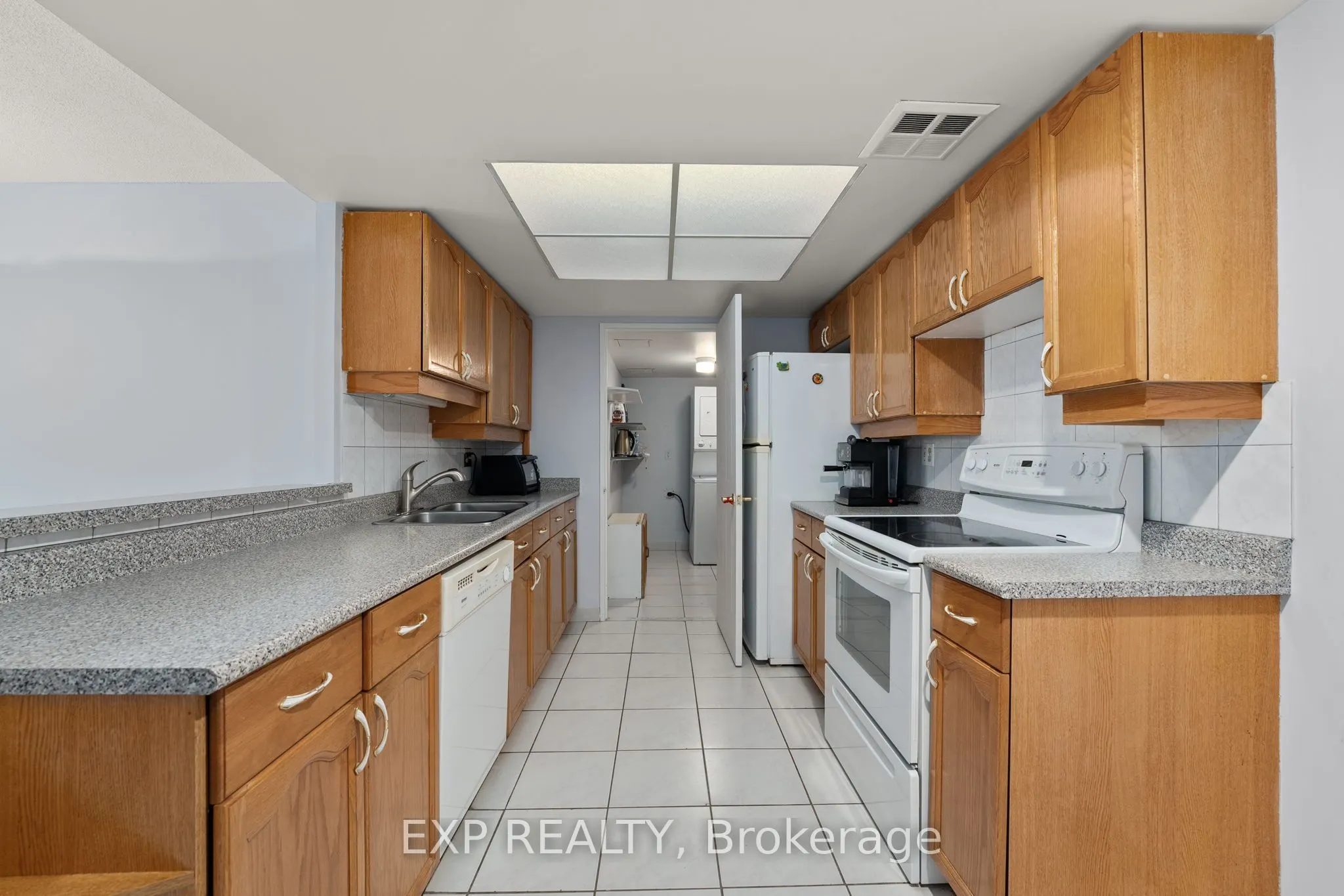 32 Clarissa Drive, #521