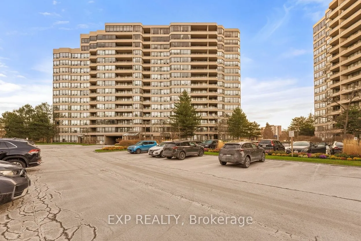 32 Clarissa Drive, #521