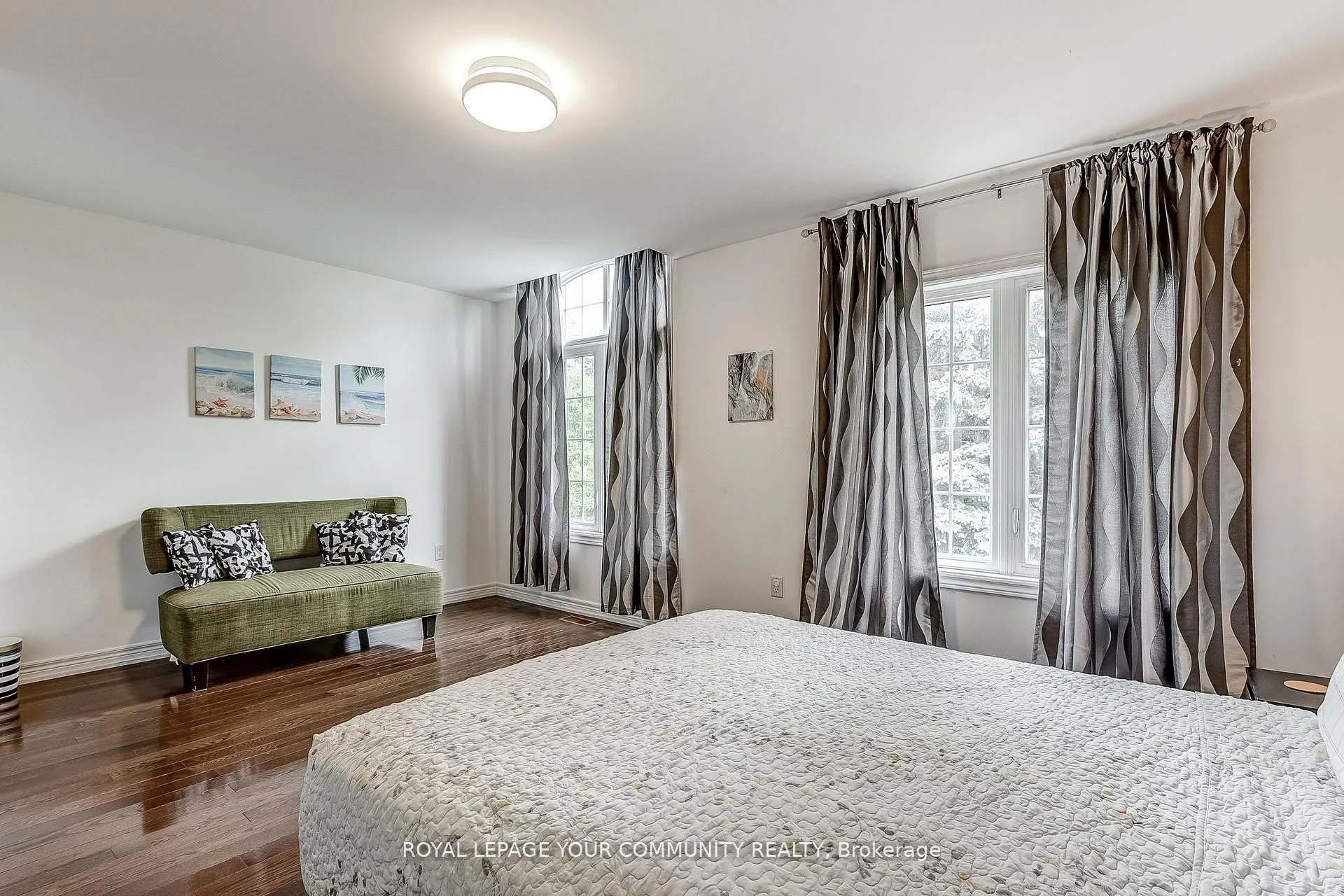 9205 Bathurst Street, #11