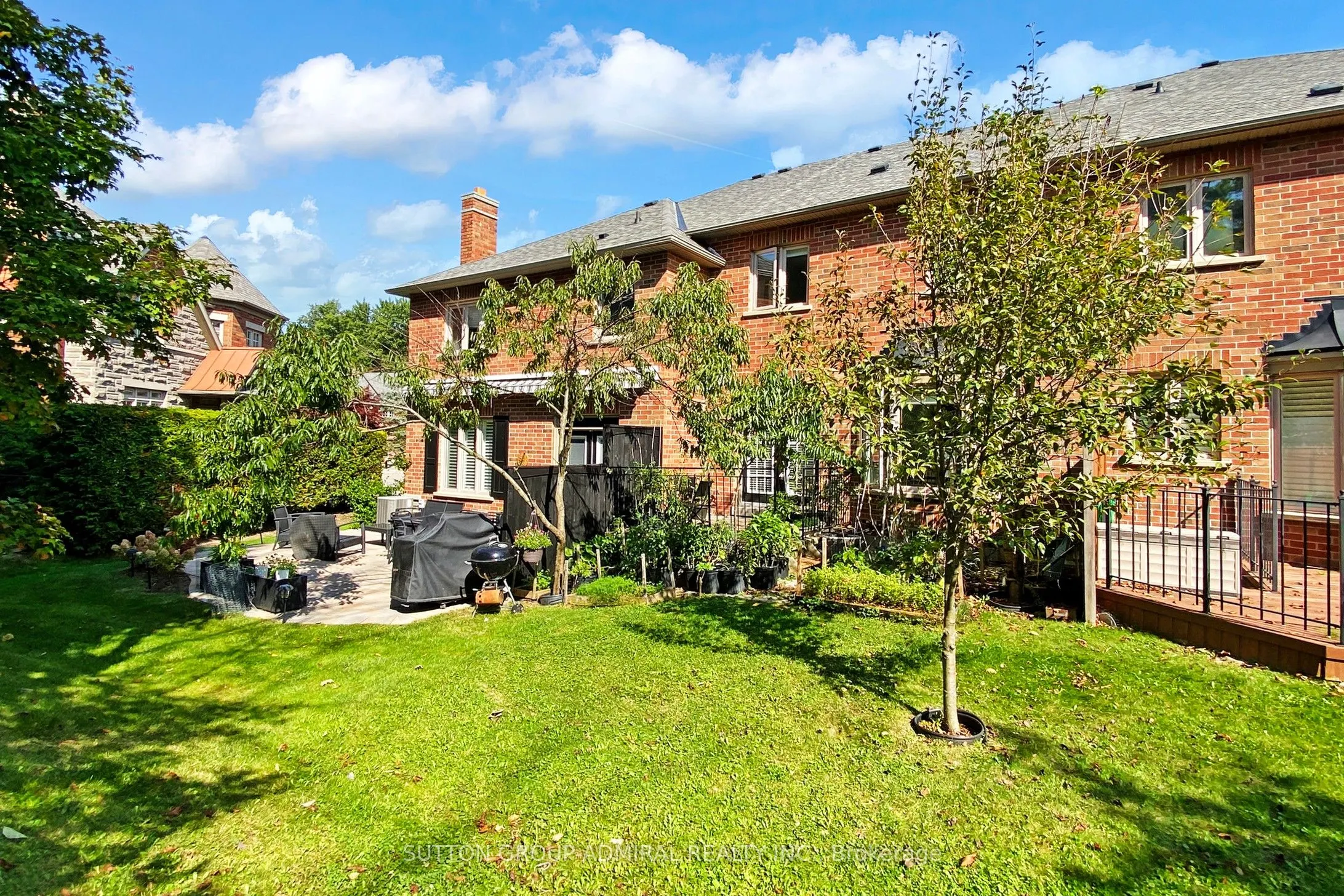 76 Westbury Court