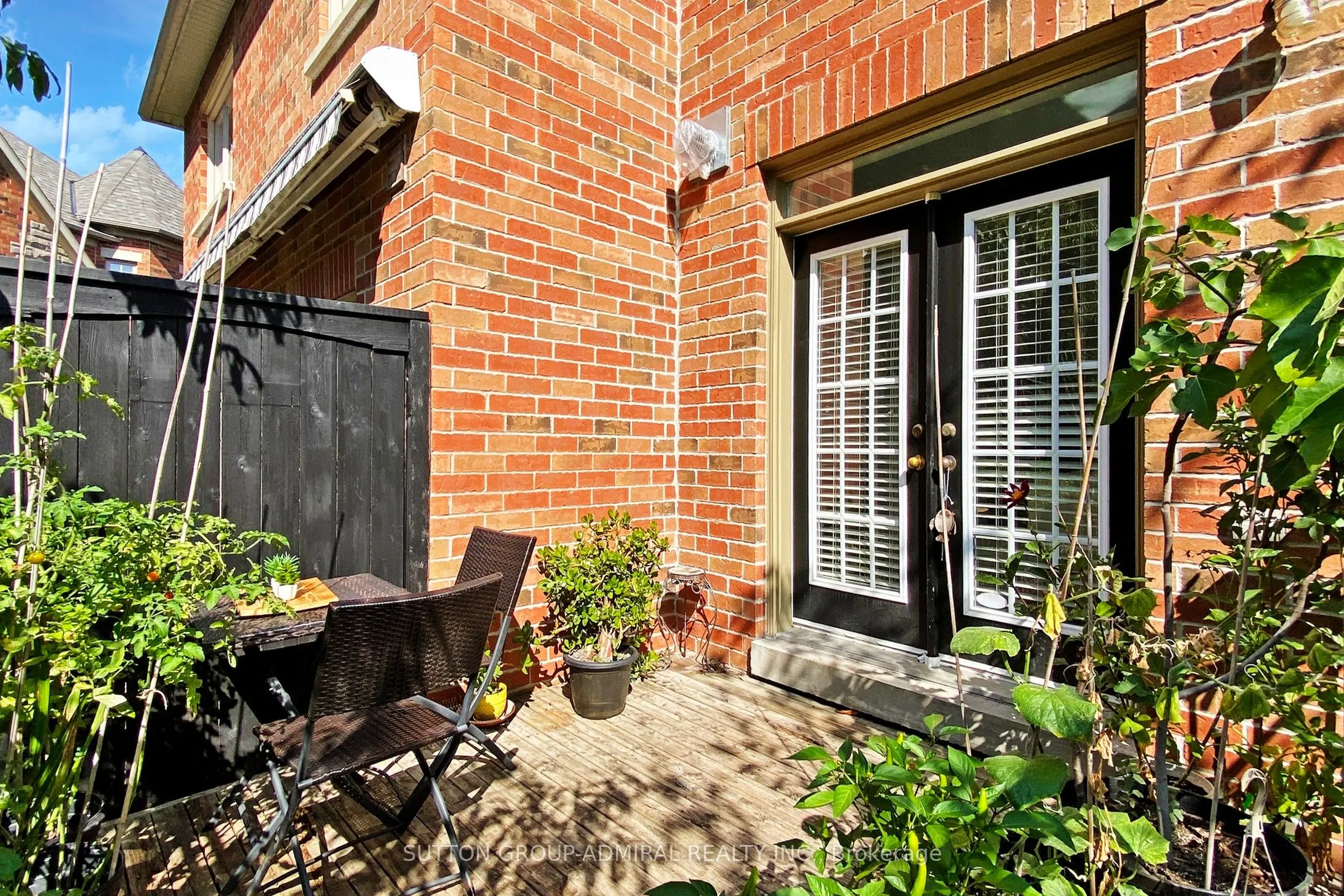 76 Westbury Court