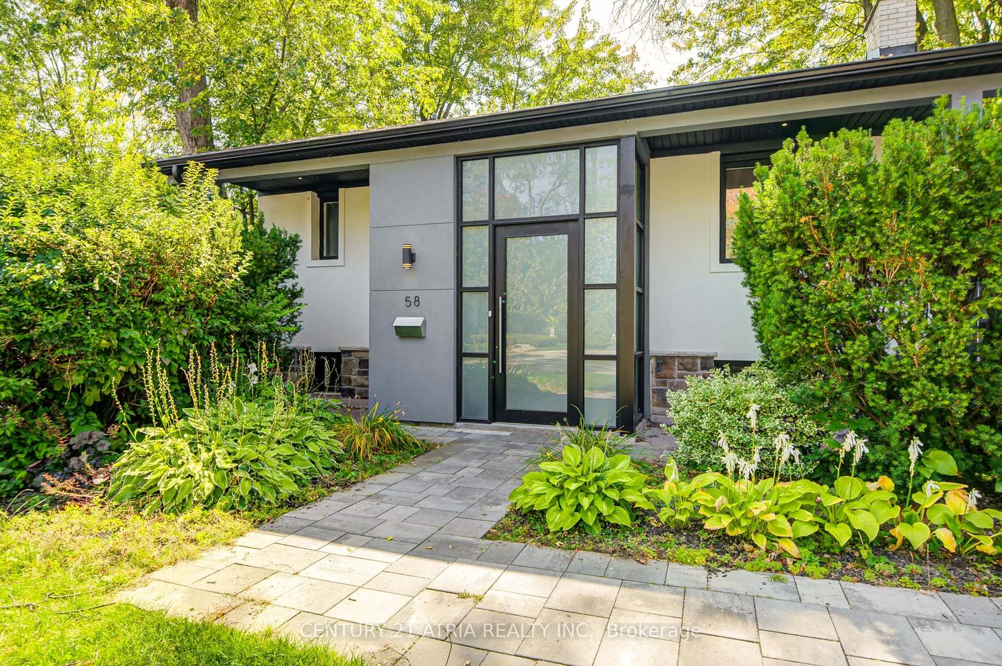 58 Lawnwood Court