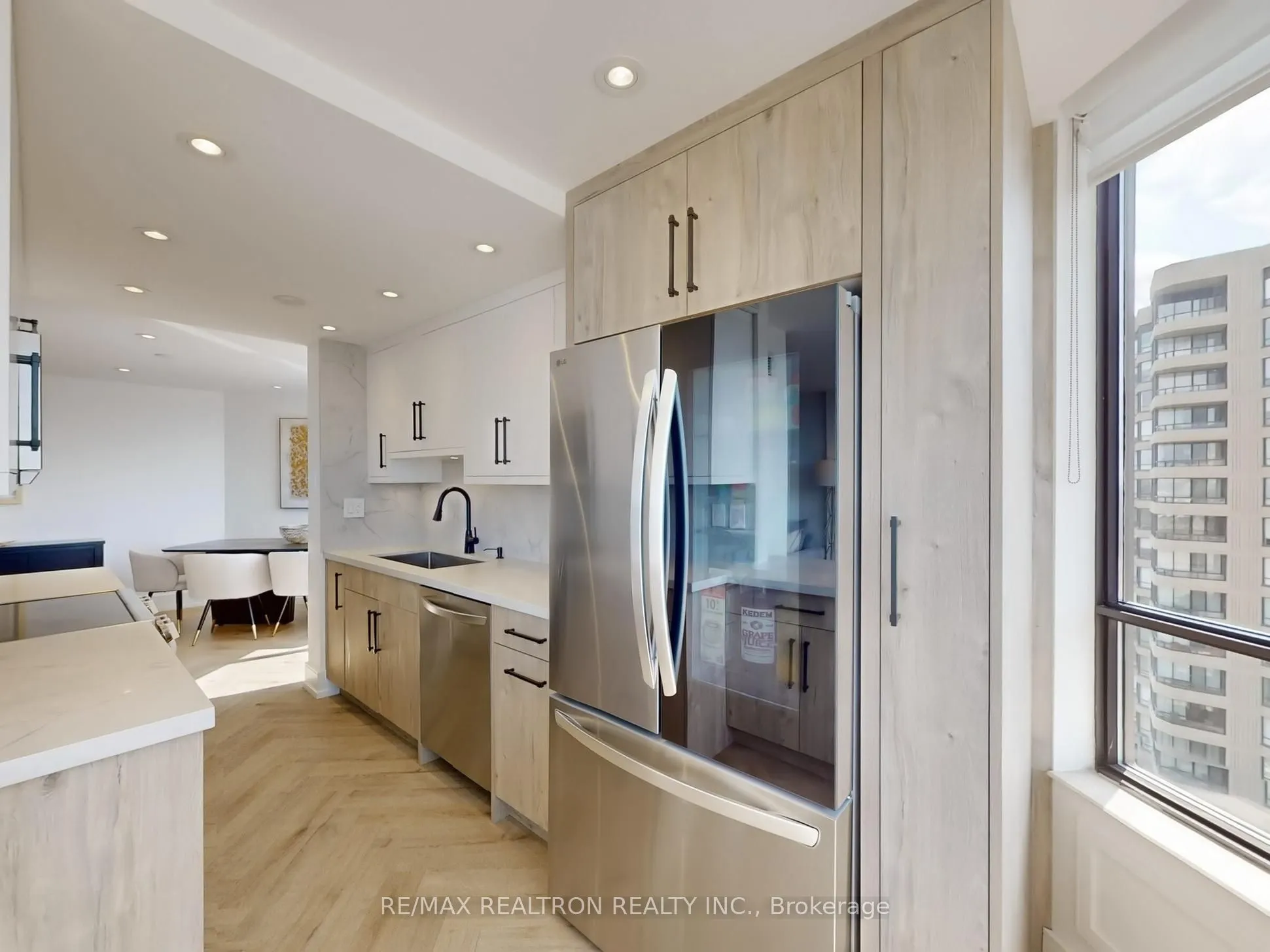 7460 Bathurst Street, #1111