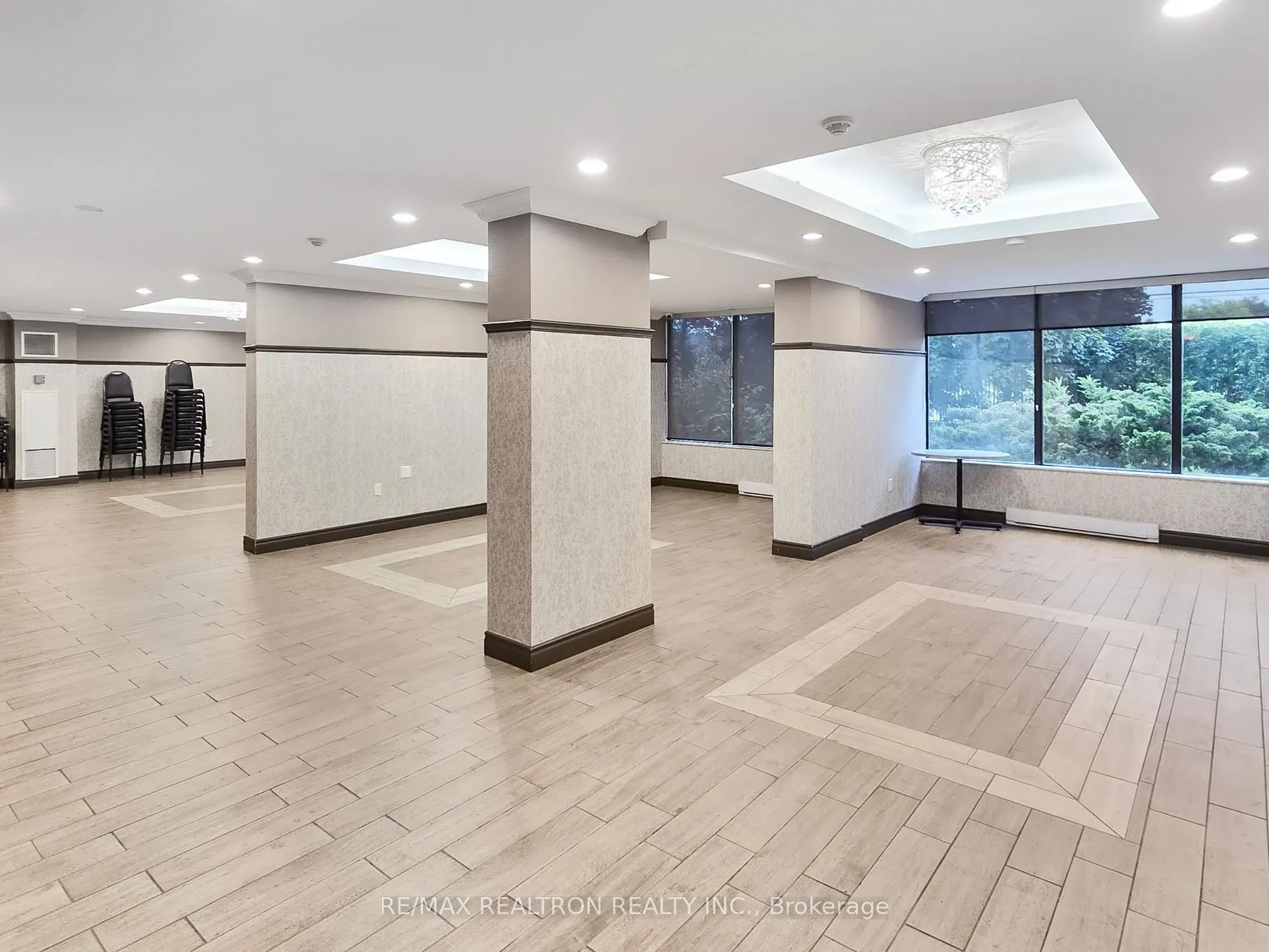 7460 Bathurst Street, #1111