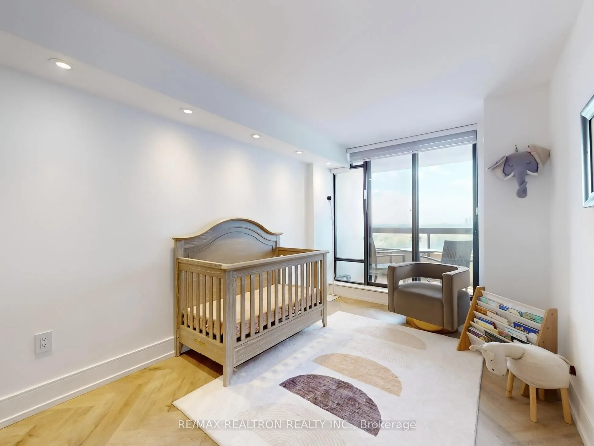 7460 Bathurst Street, #1111