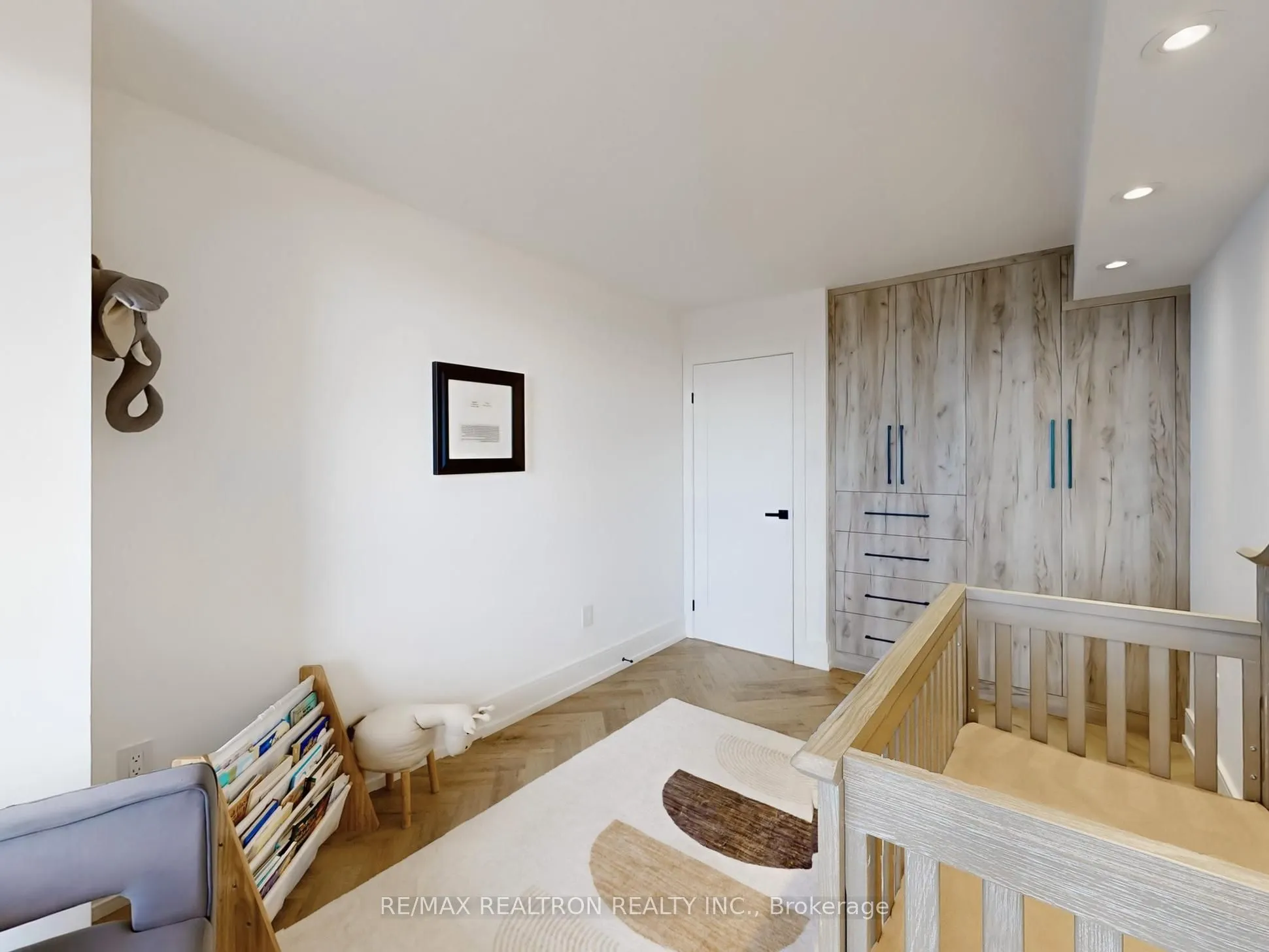 7460 Bathurst Street, #1111