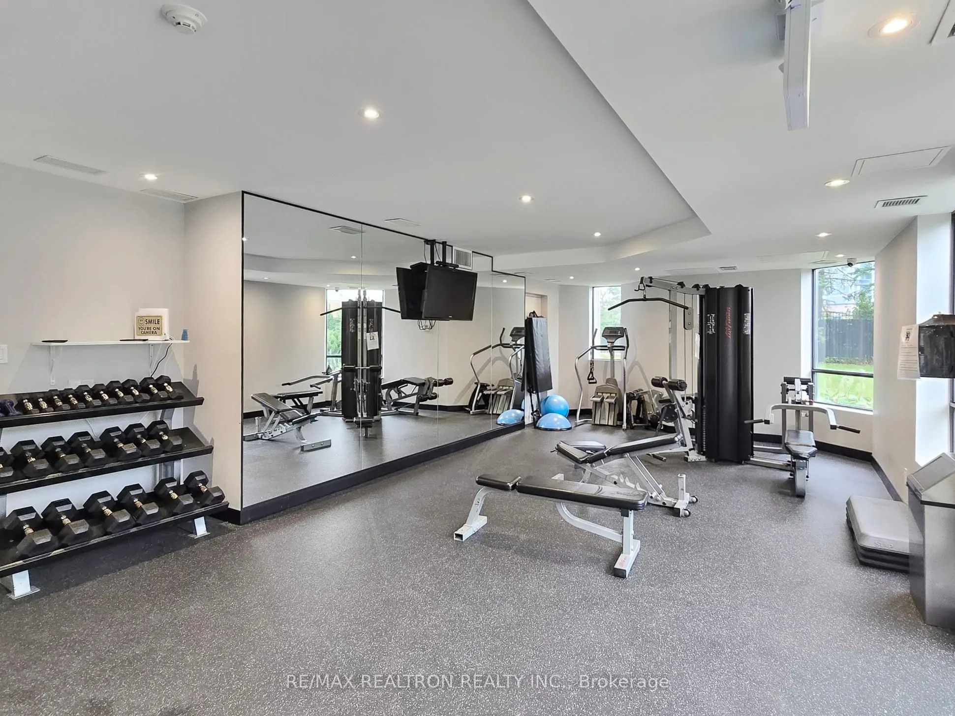 7460 Bathurst Street, #1111