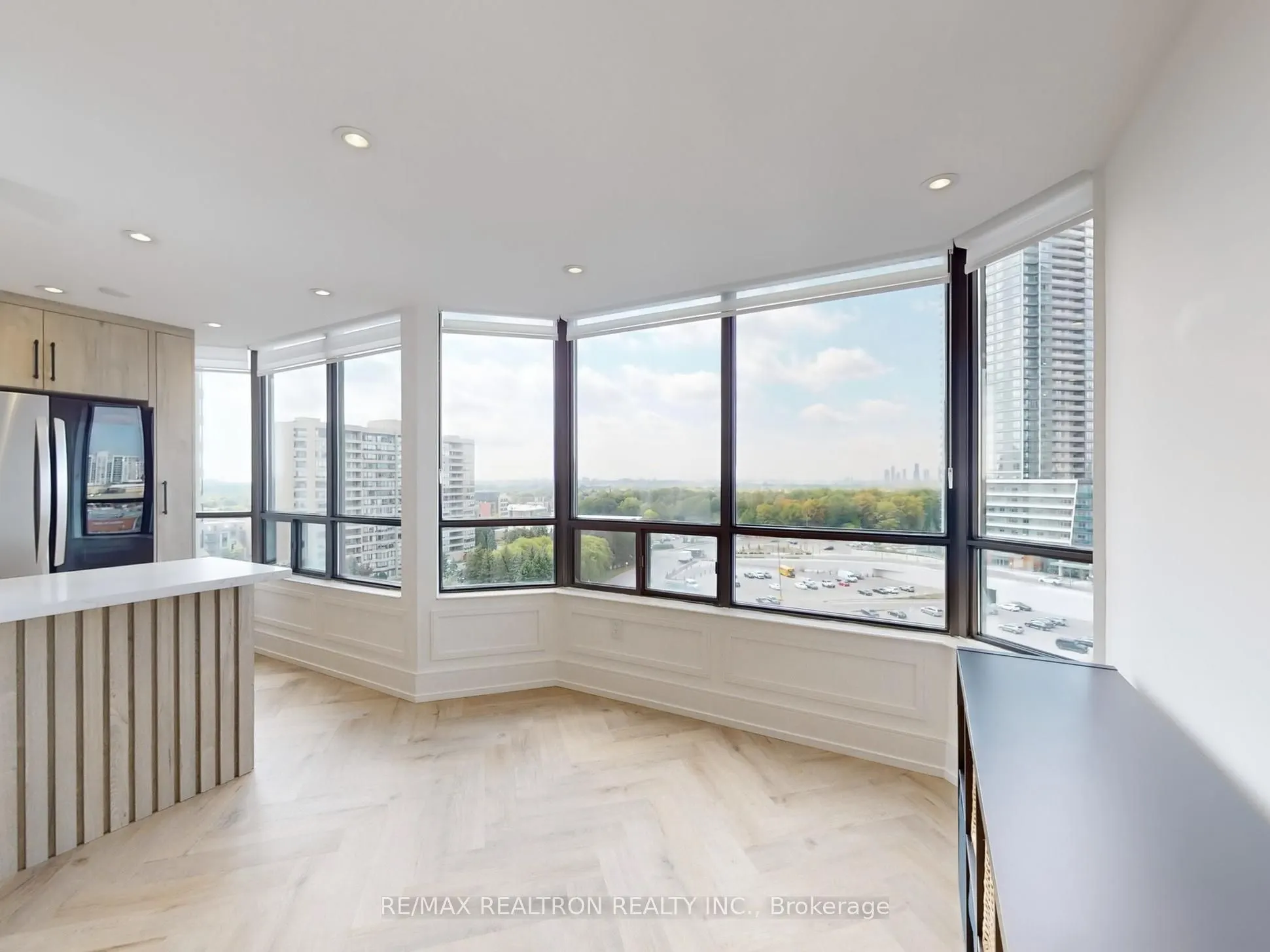 7460 Bathurst Street, #1111
