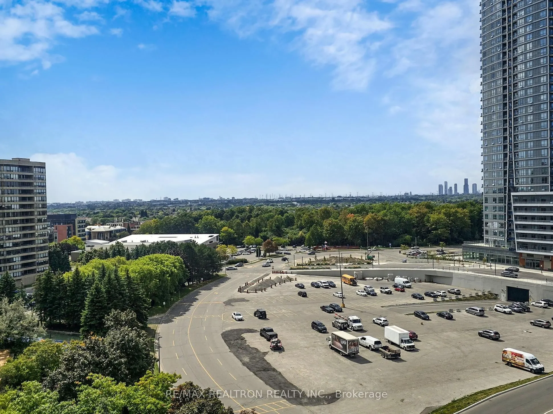 7460 Bathurst Street, #1111
