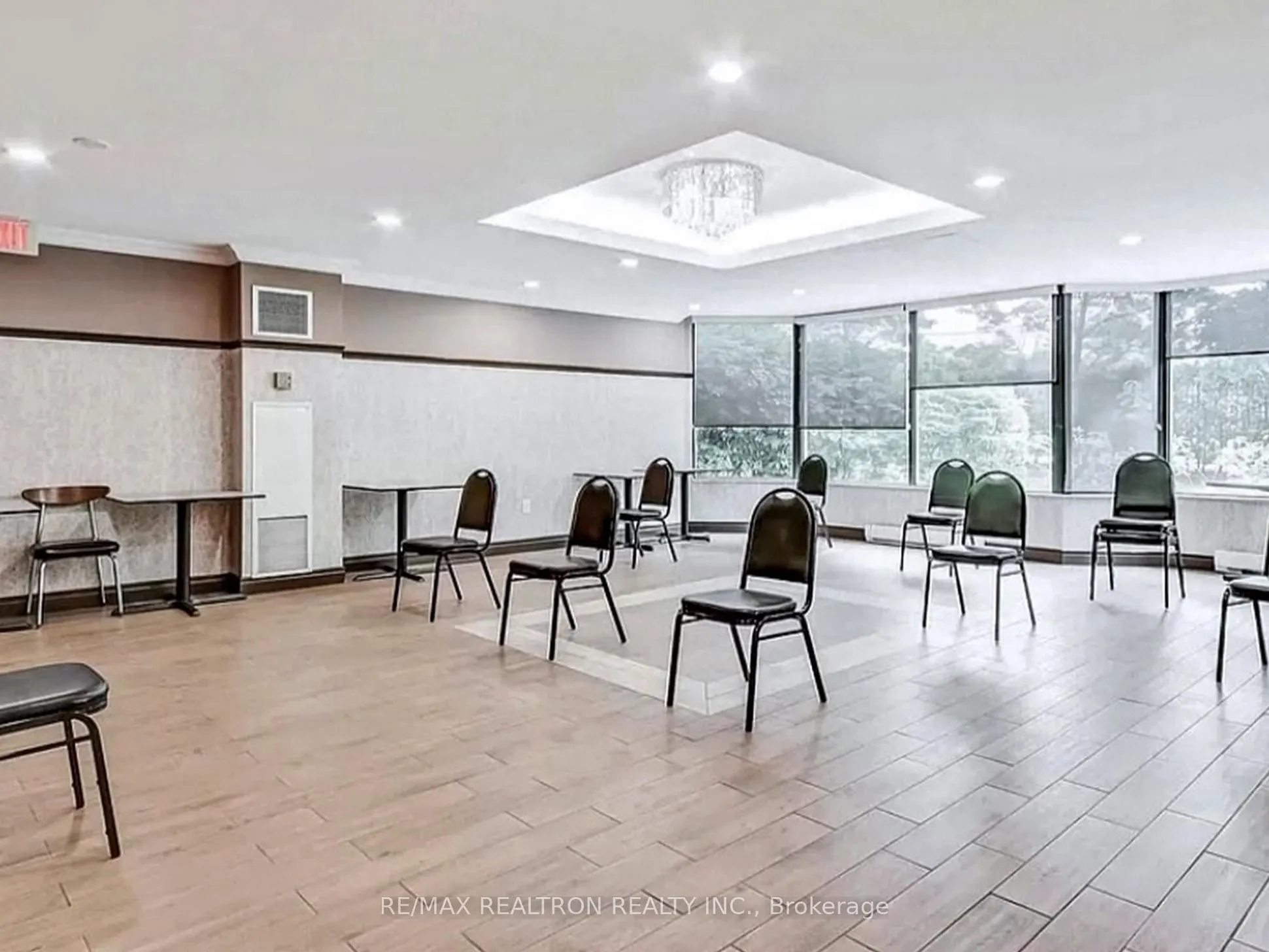 7460 Bathurst Street, #1111