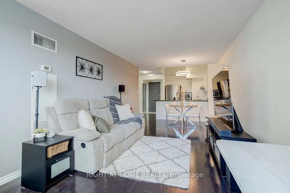 19 Northern Heights Drive, #304