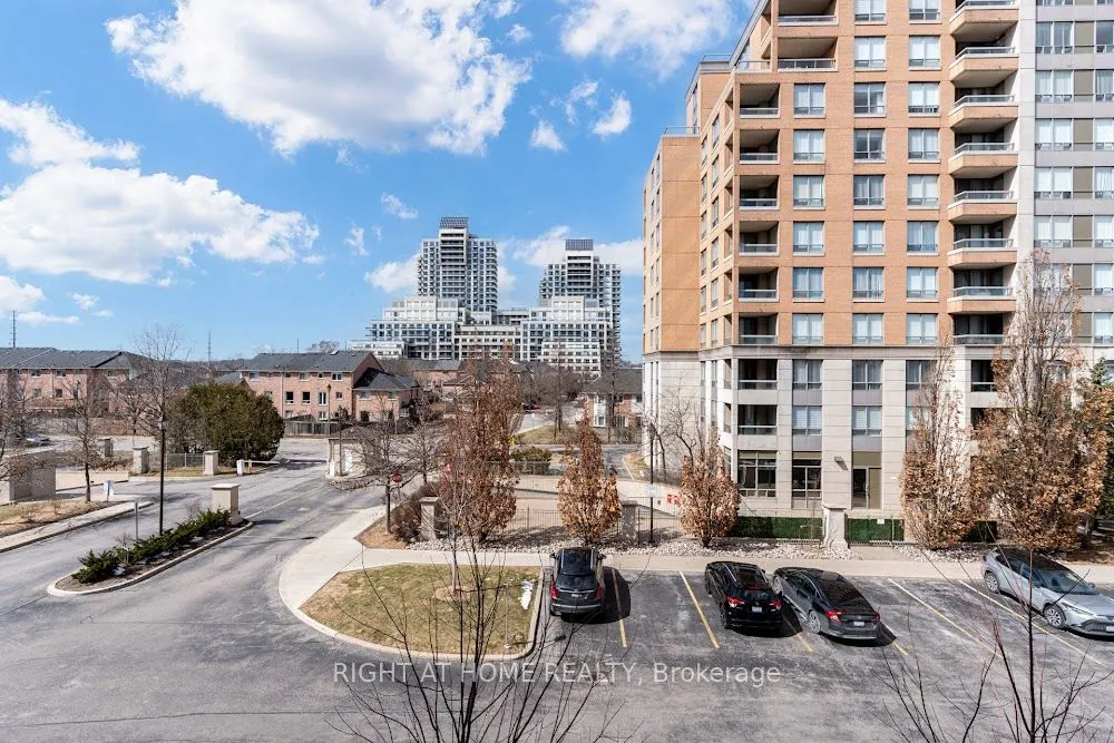 19 Northern Heights Drive, #304