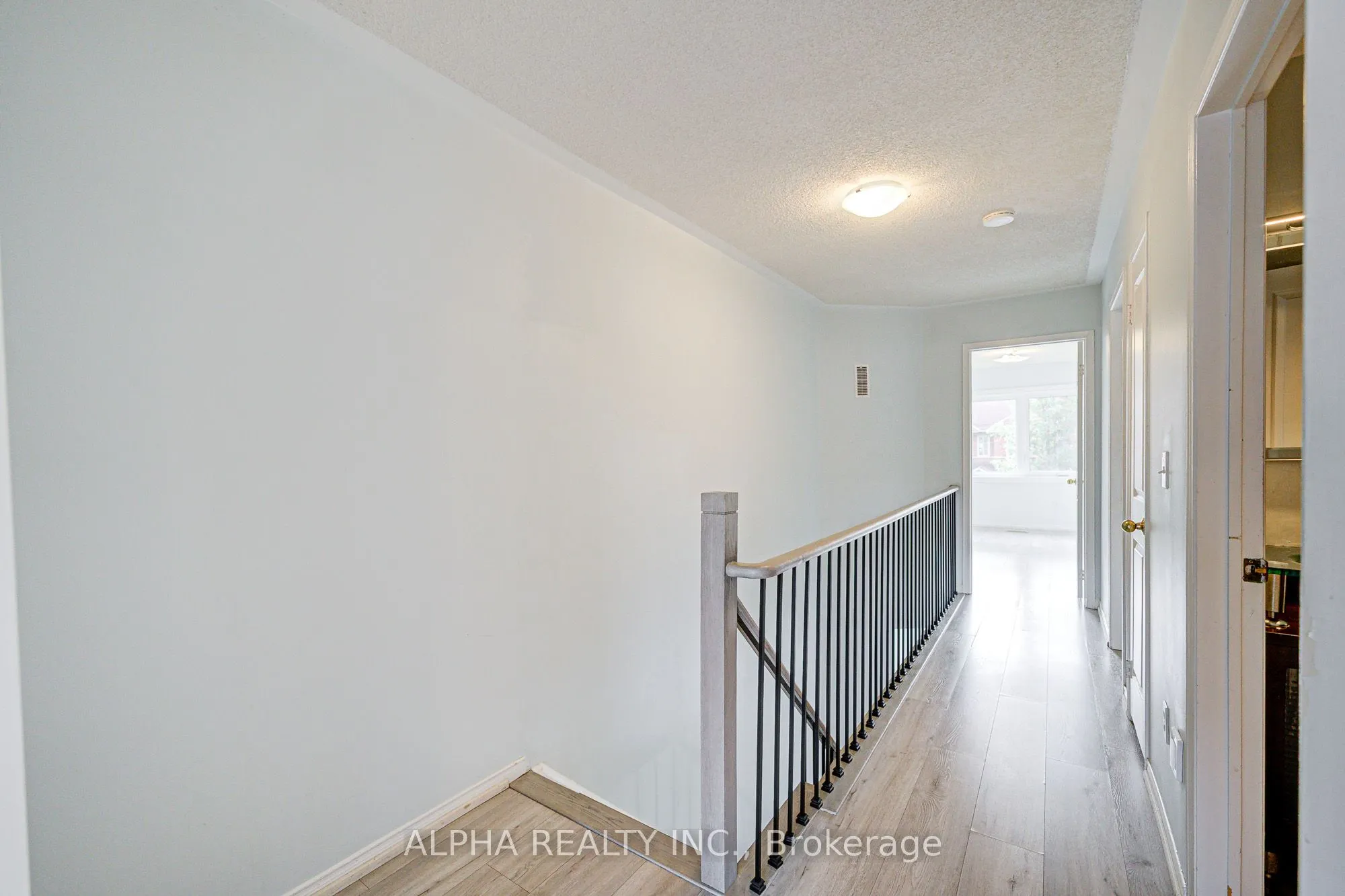 188 Bur Oak Avenue
