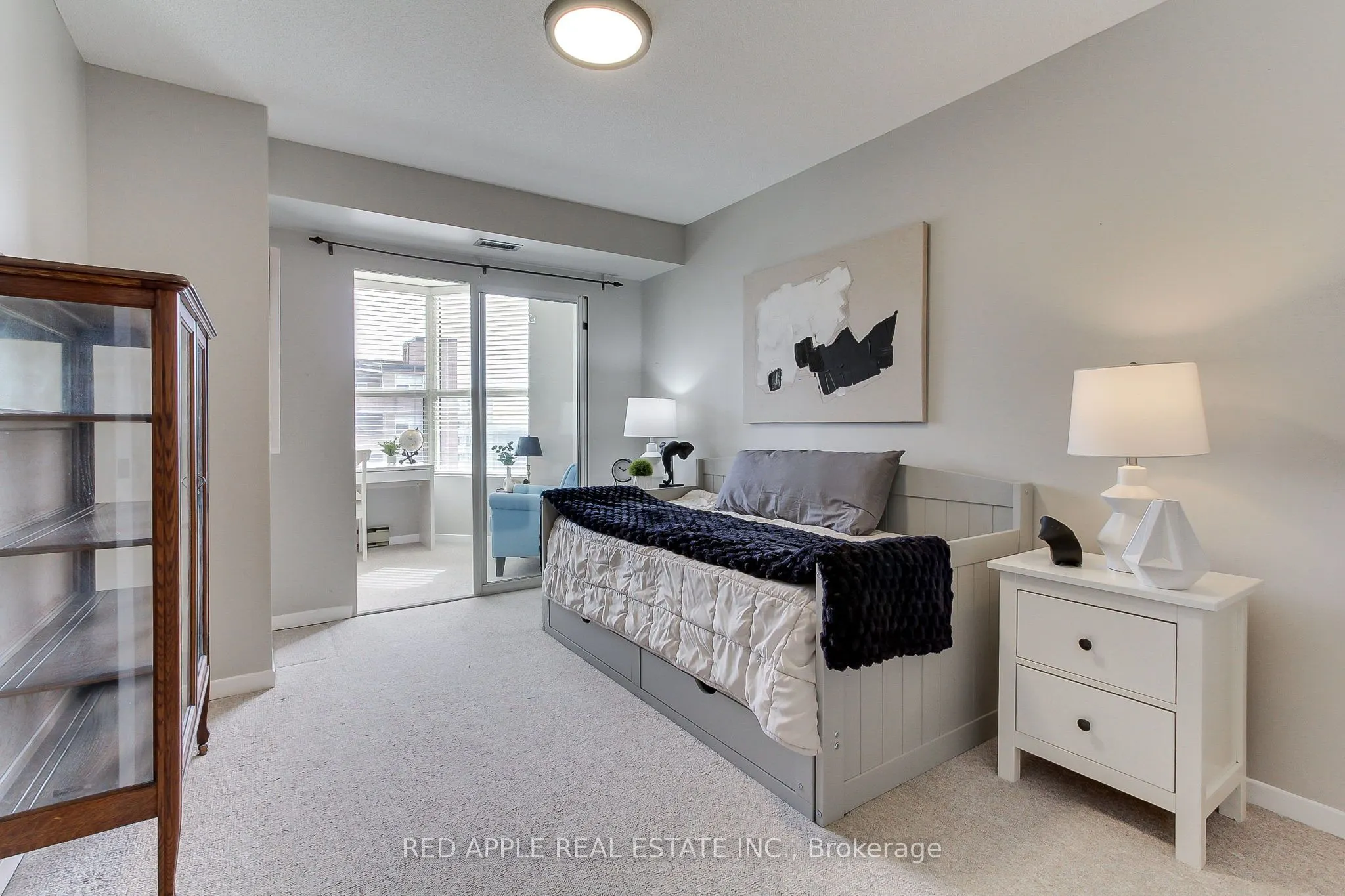 250 Davis Drive, #910