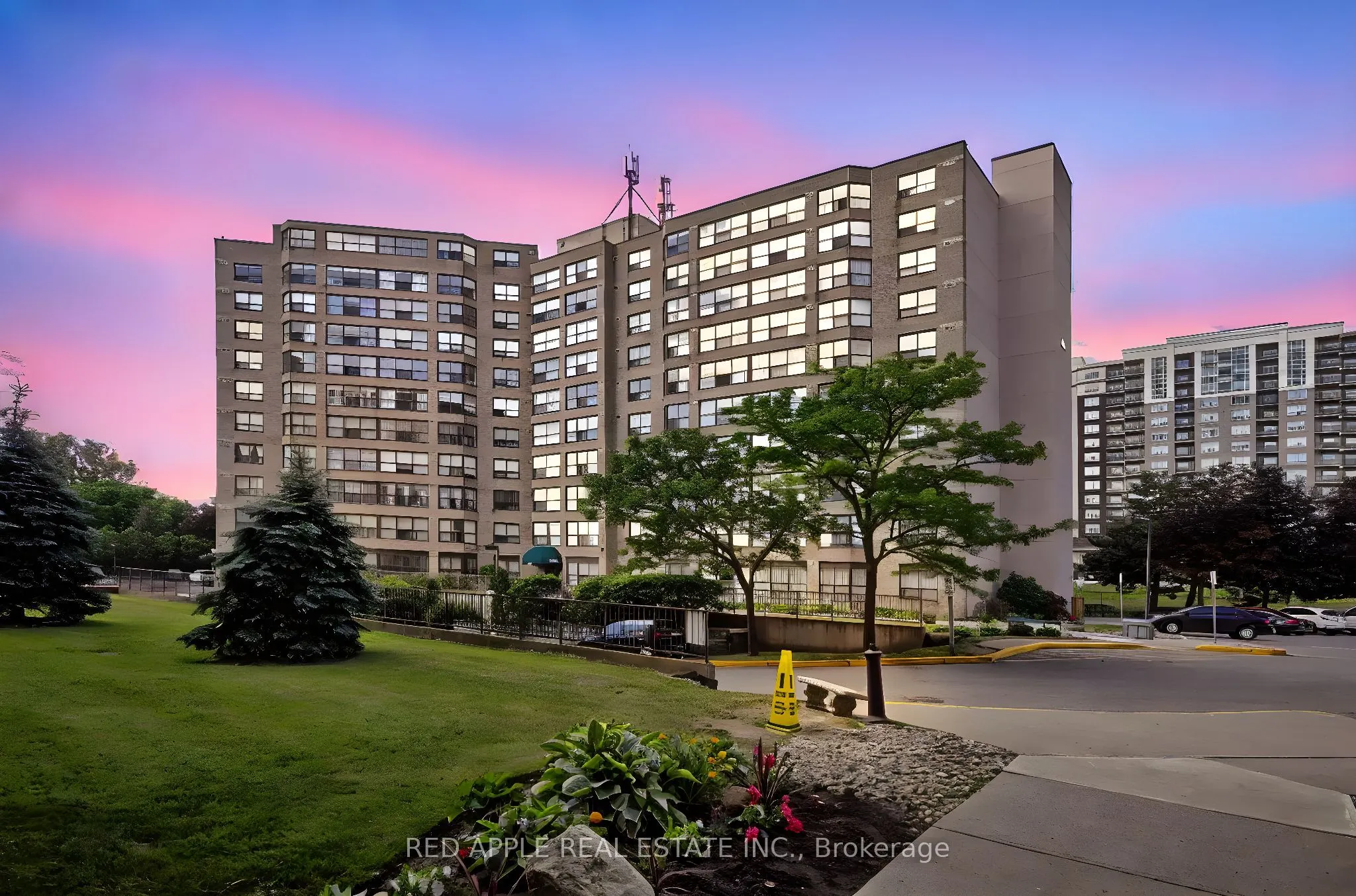 250 Davis Drive, #910