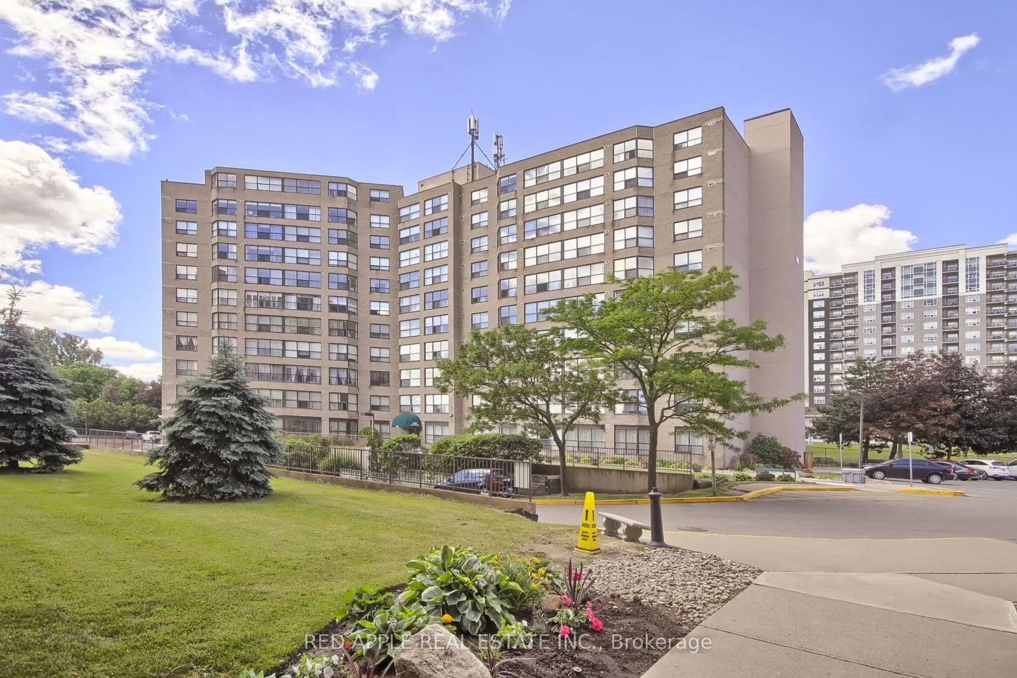 250 Davis Drive, #910