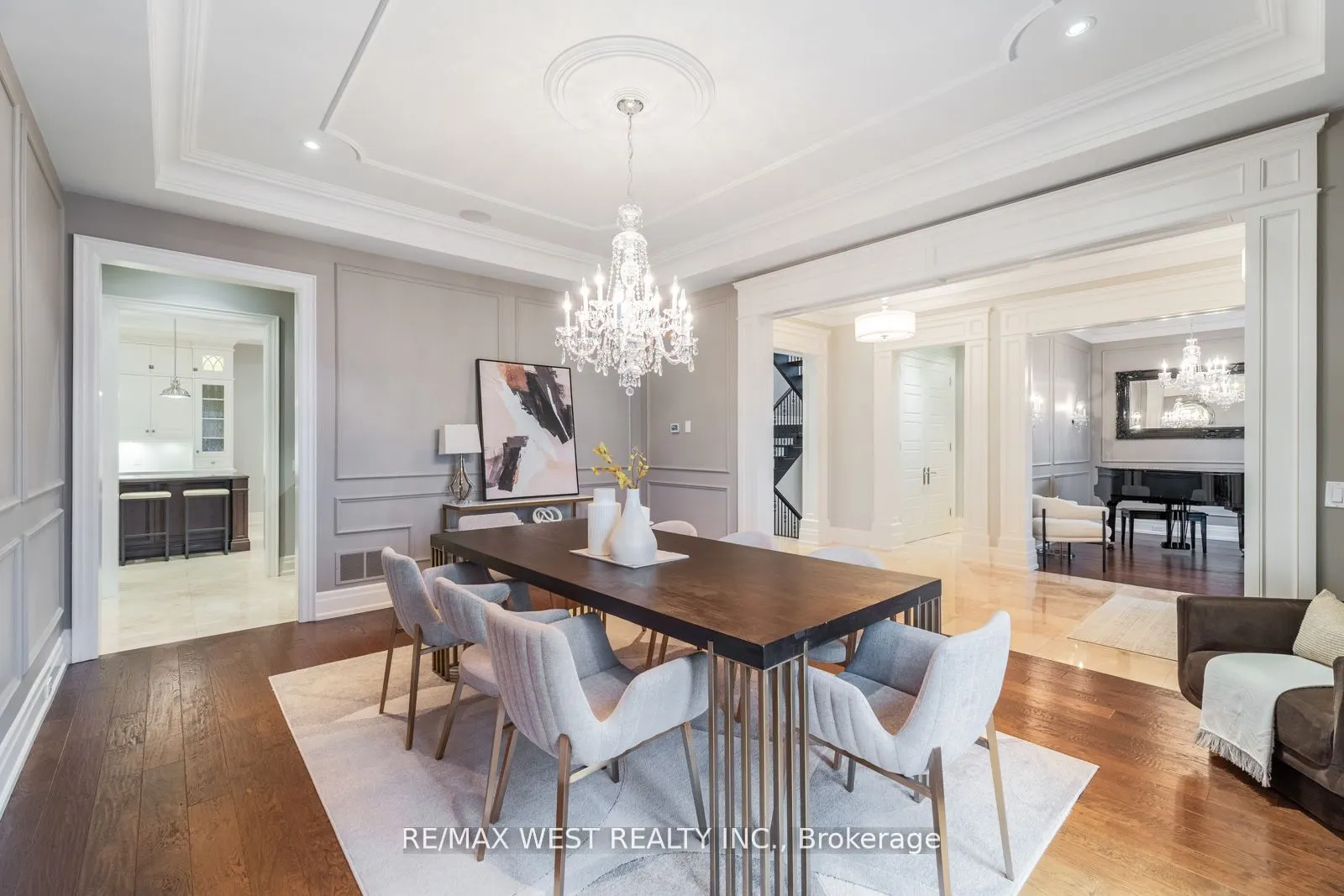 6 Weller Crescent