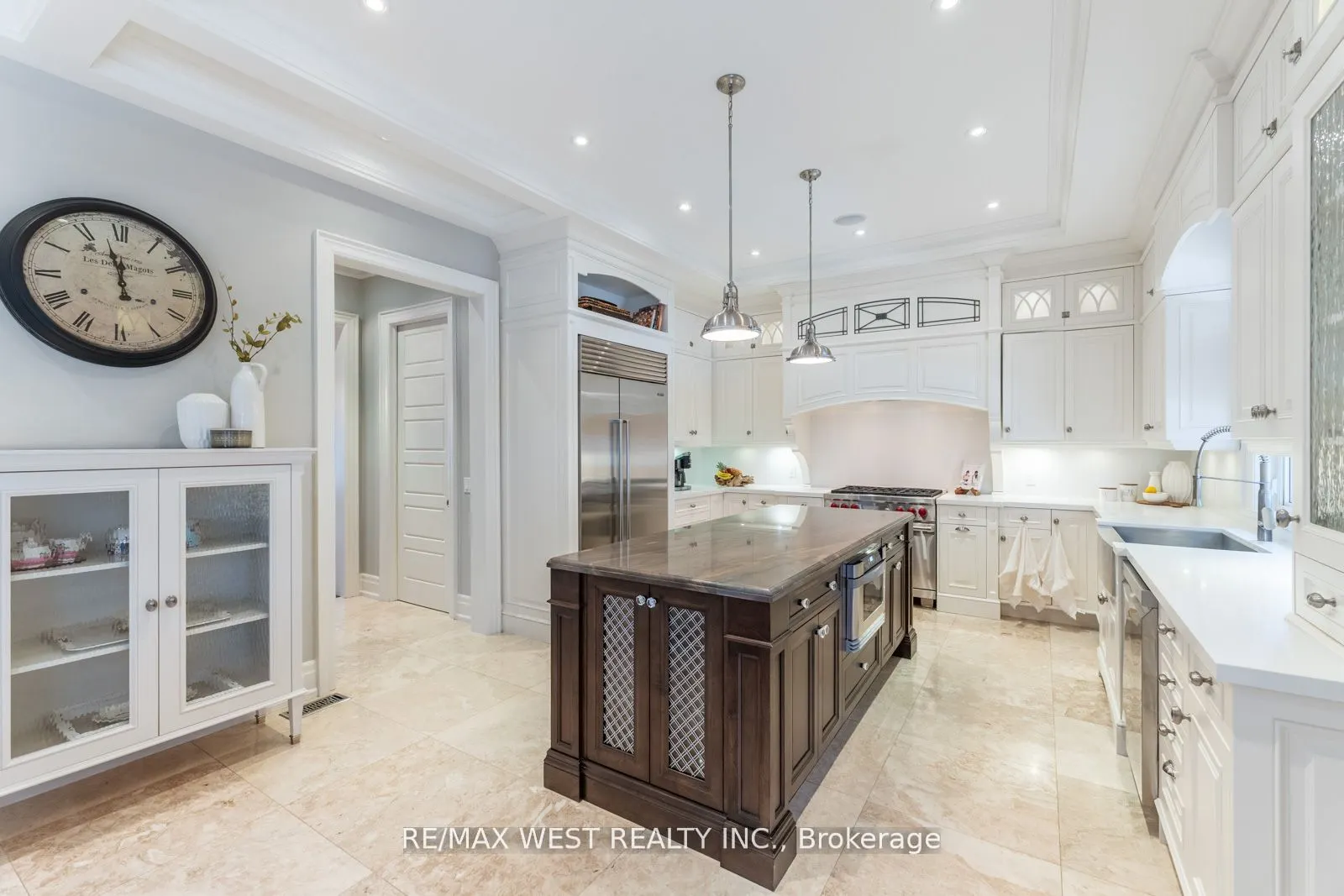 6 Weller Crescent