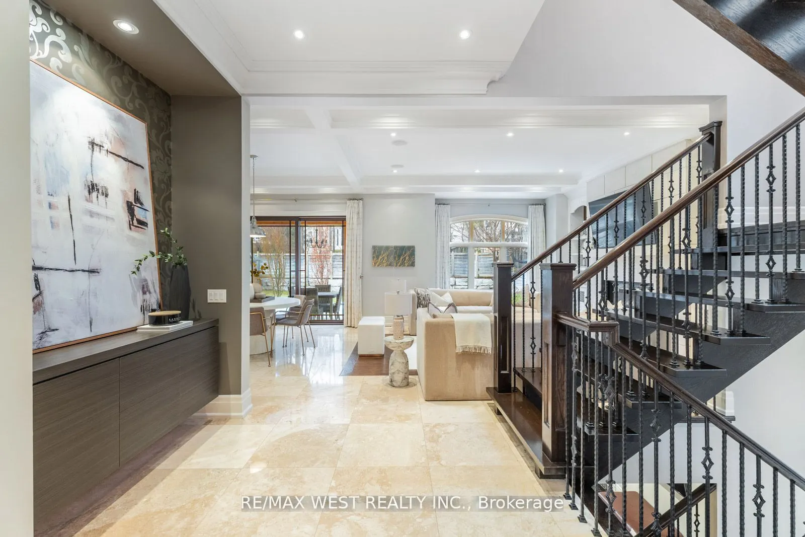 6 Weller Crescent
