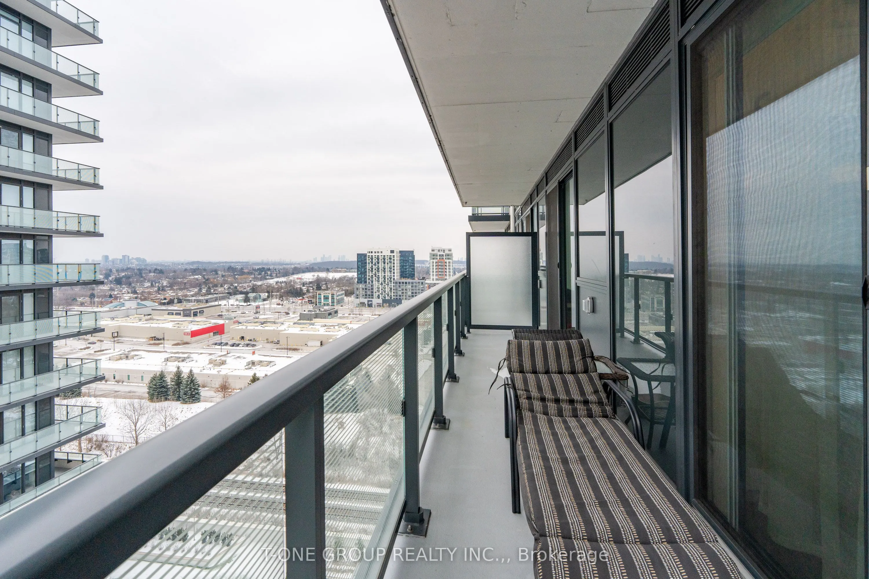 85 Oneida Crescent, #1514