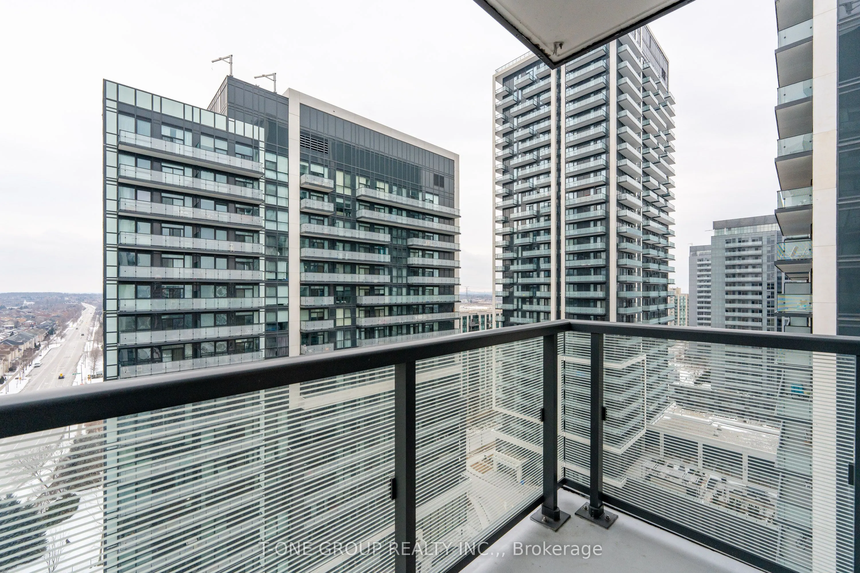 85 Oneida Crescent, #1514