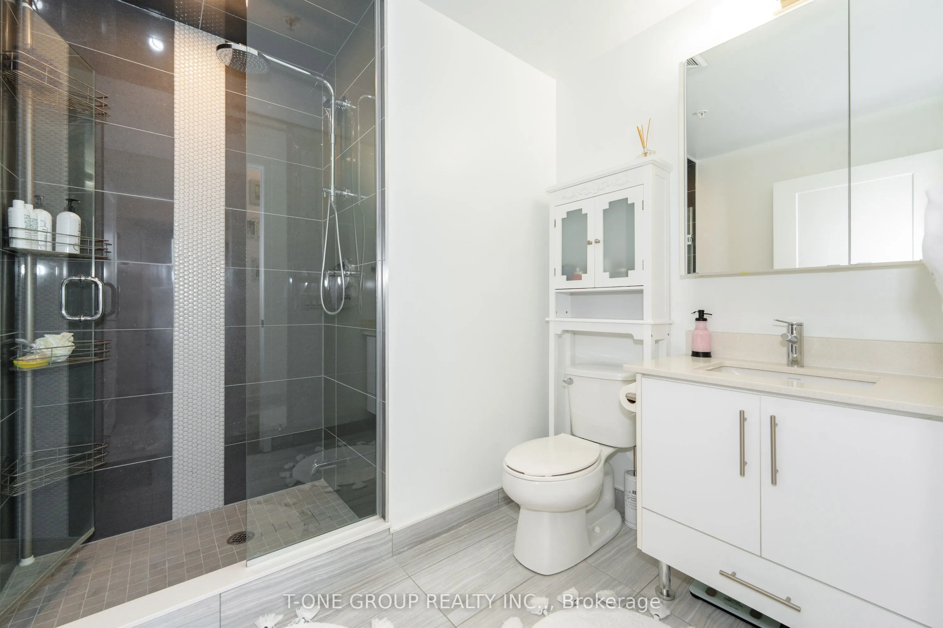 85 Oneida Crescent, #1514