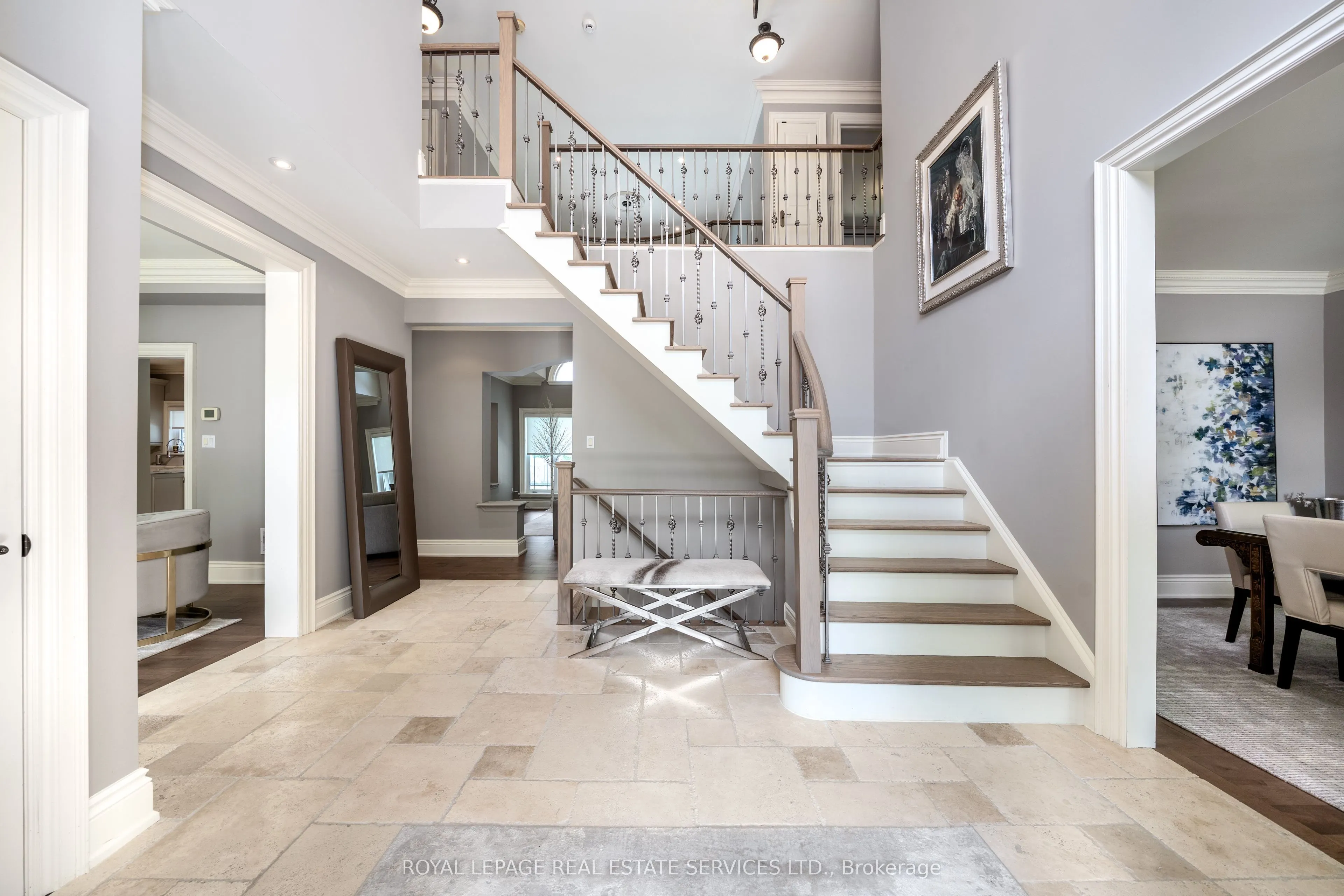 16 Sherman Oaks Court