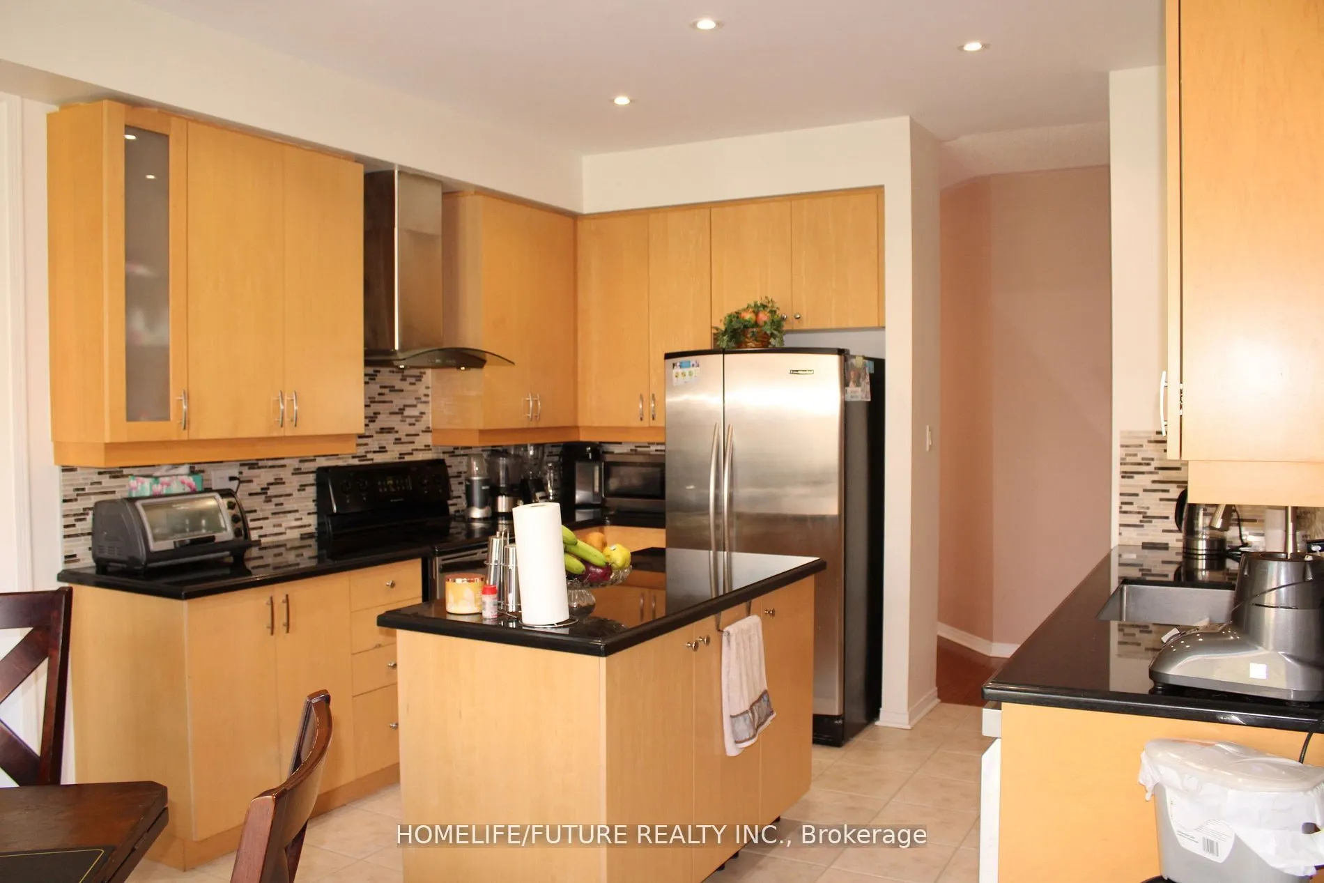 49 Mingay Avenue, #Main & 2nd