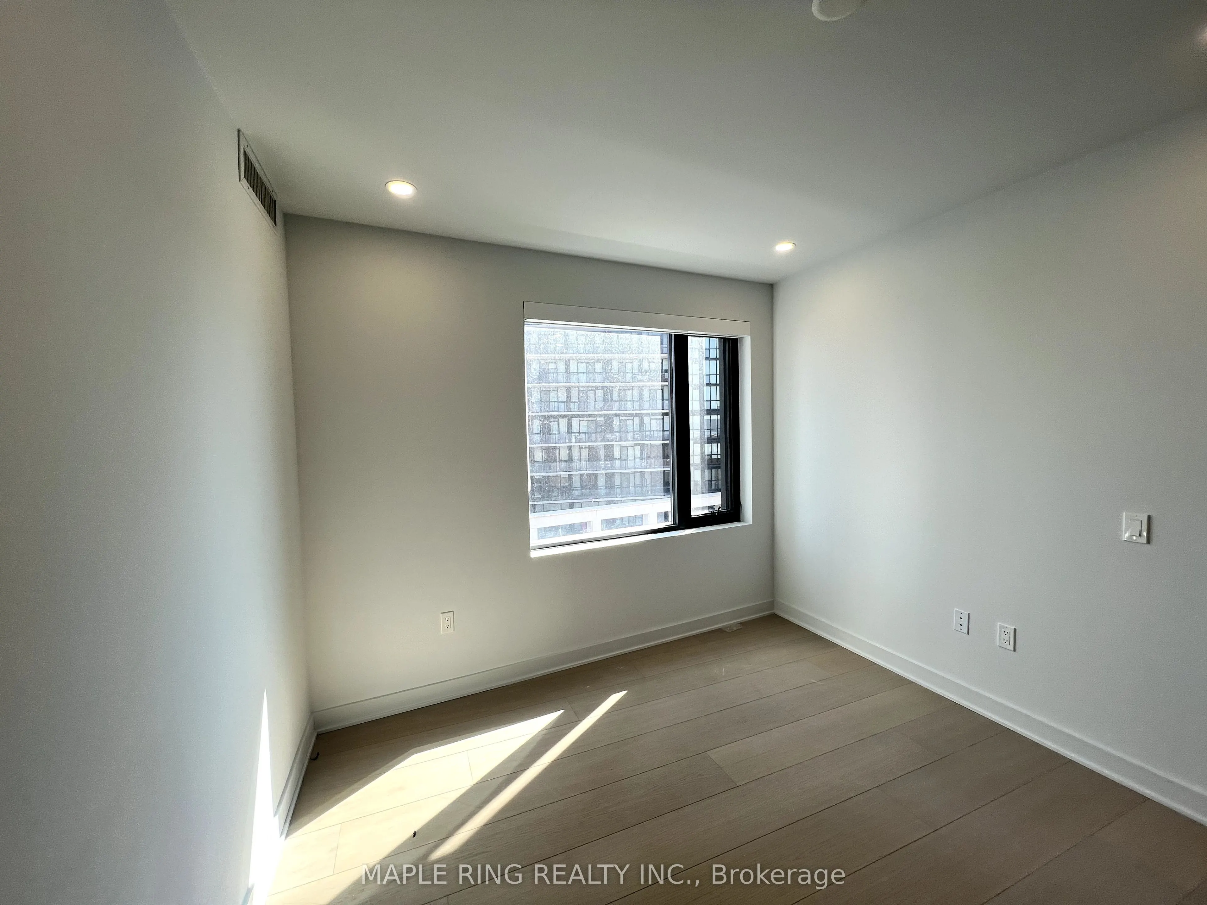 2920 Highway 7 Road, #505