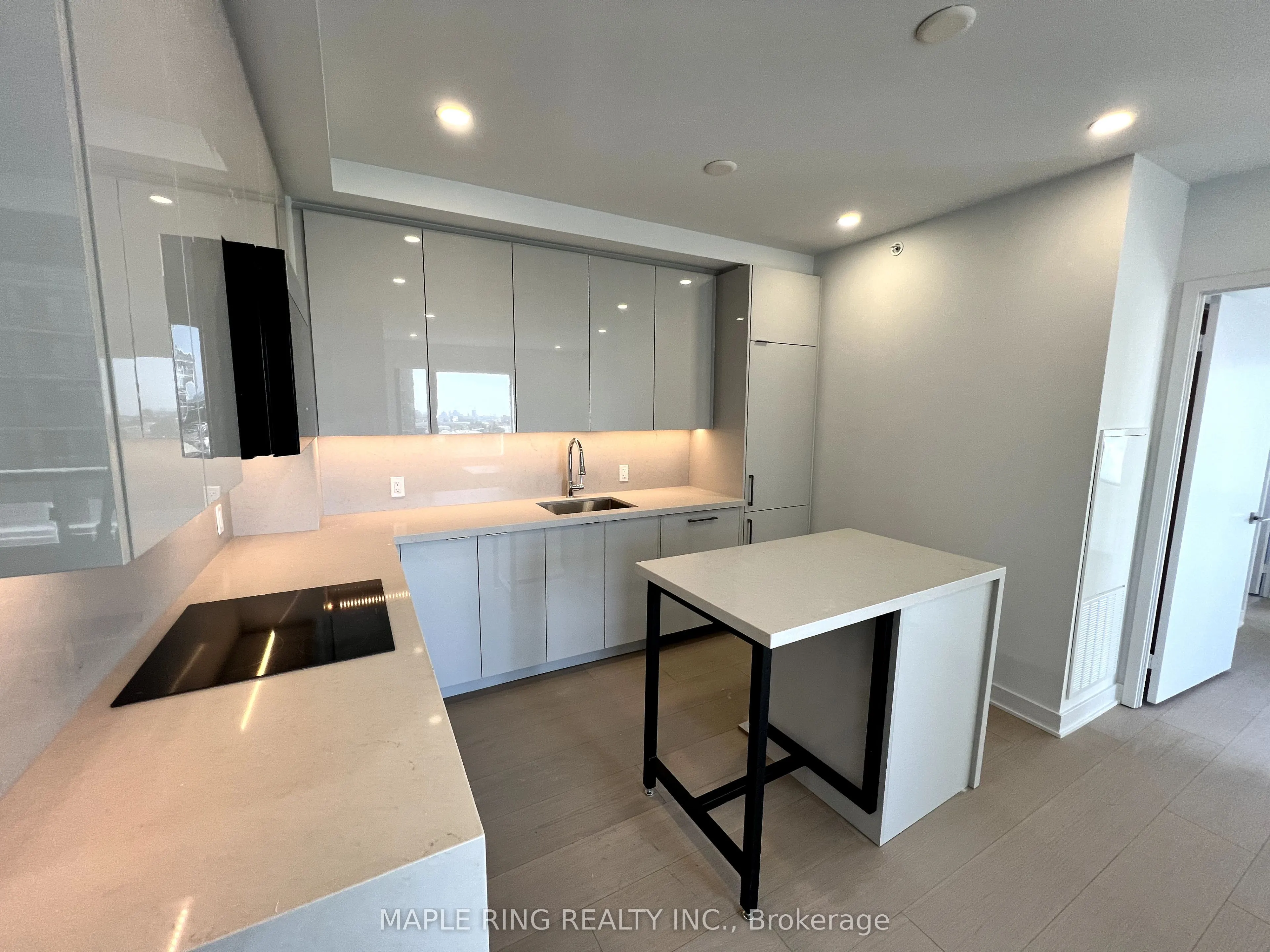 2920 Highway 7 Road, #505