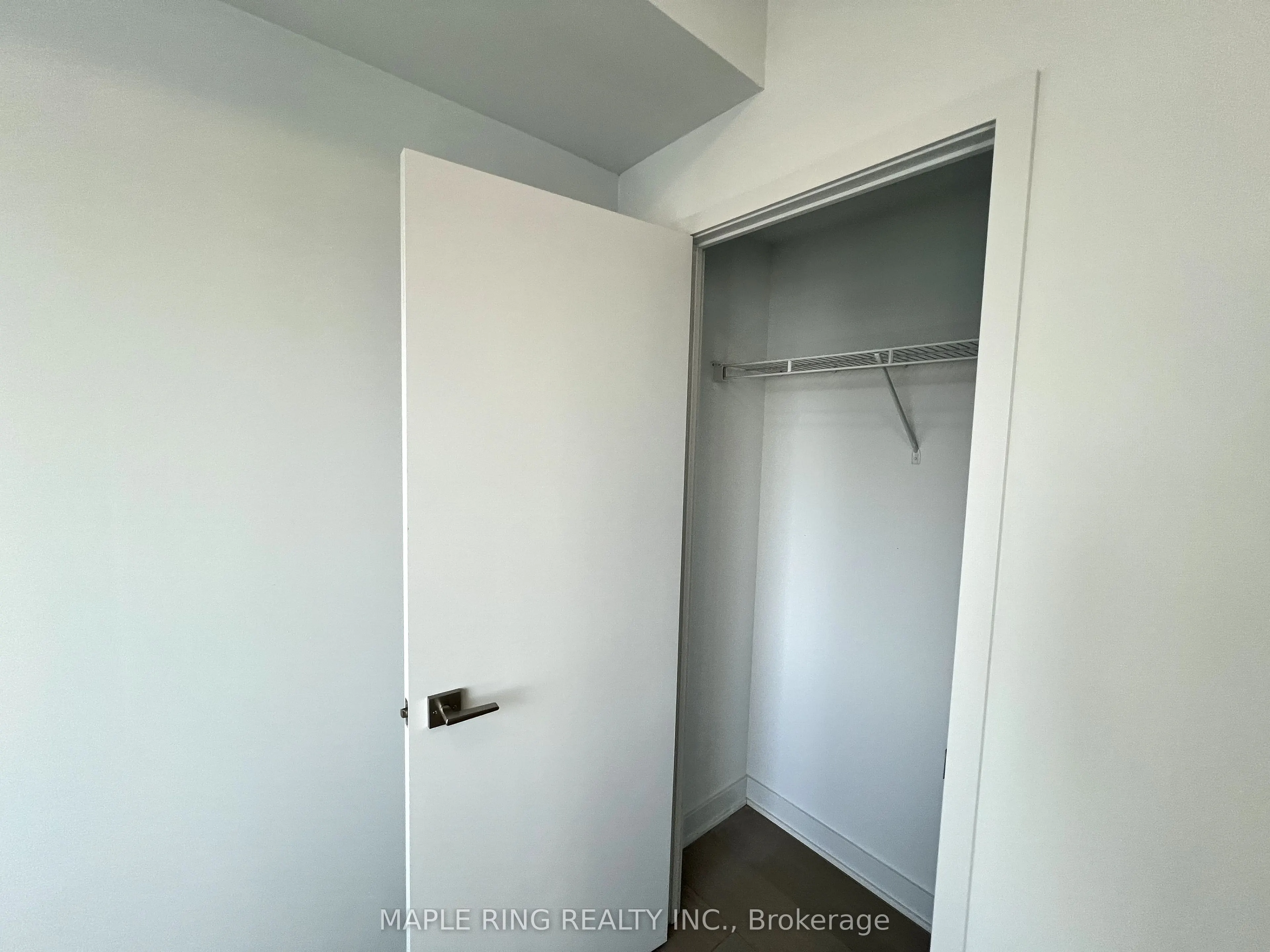 2920 Highway 7 Road, #505