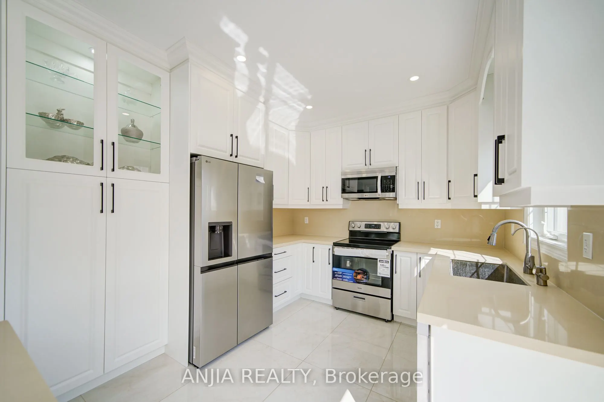 203 Richard Underhill Avenue