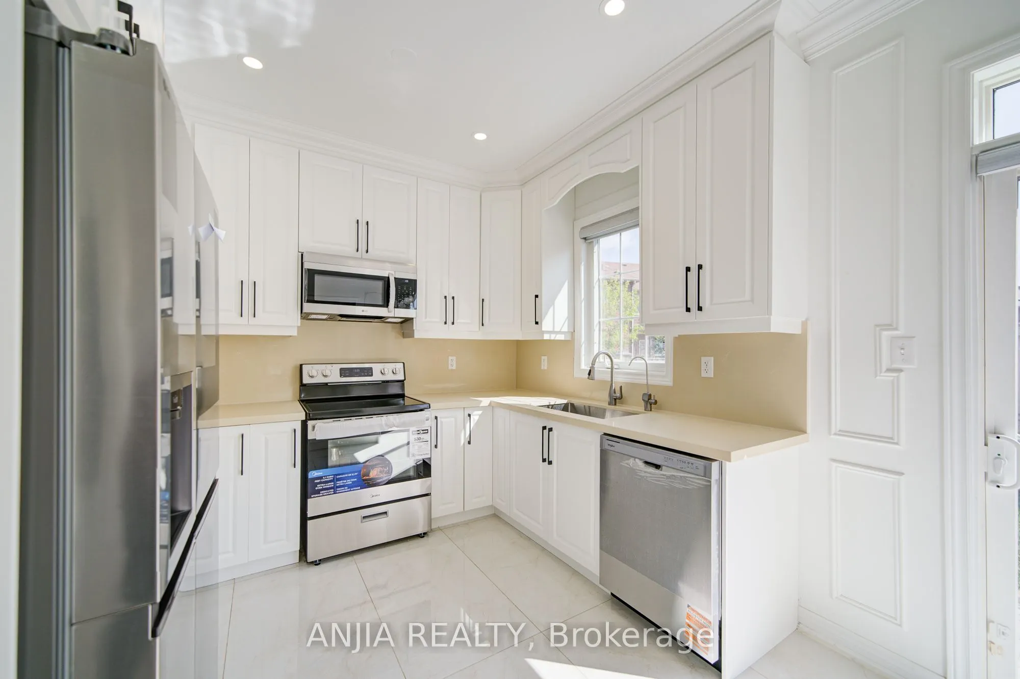 203 Richard Underhill Avenue