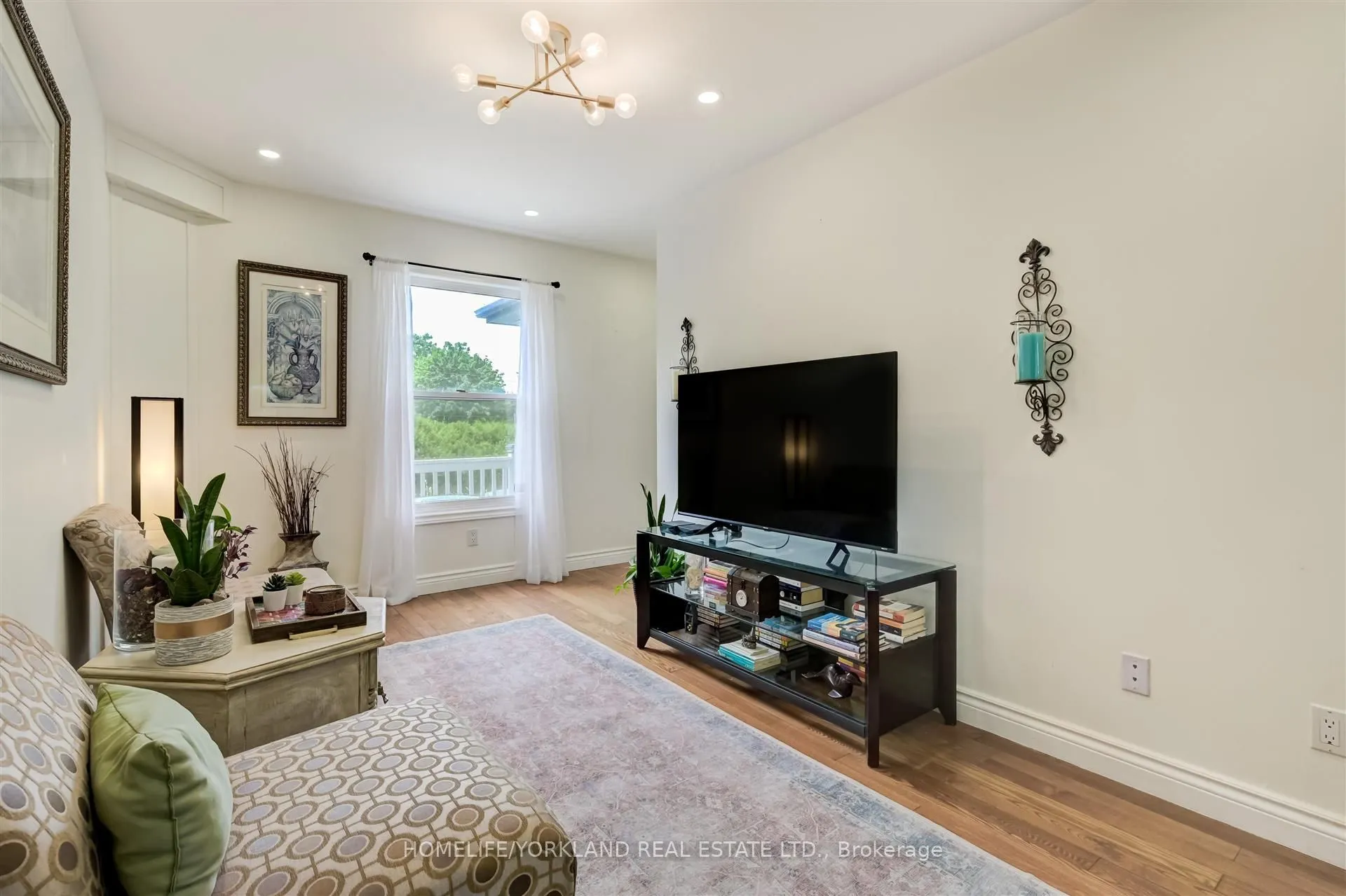 101 Lake Drive N