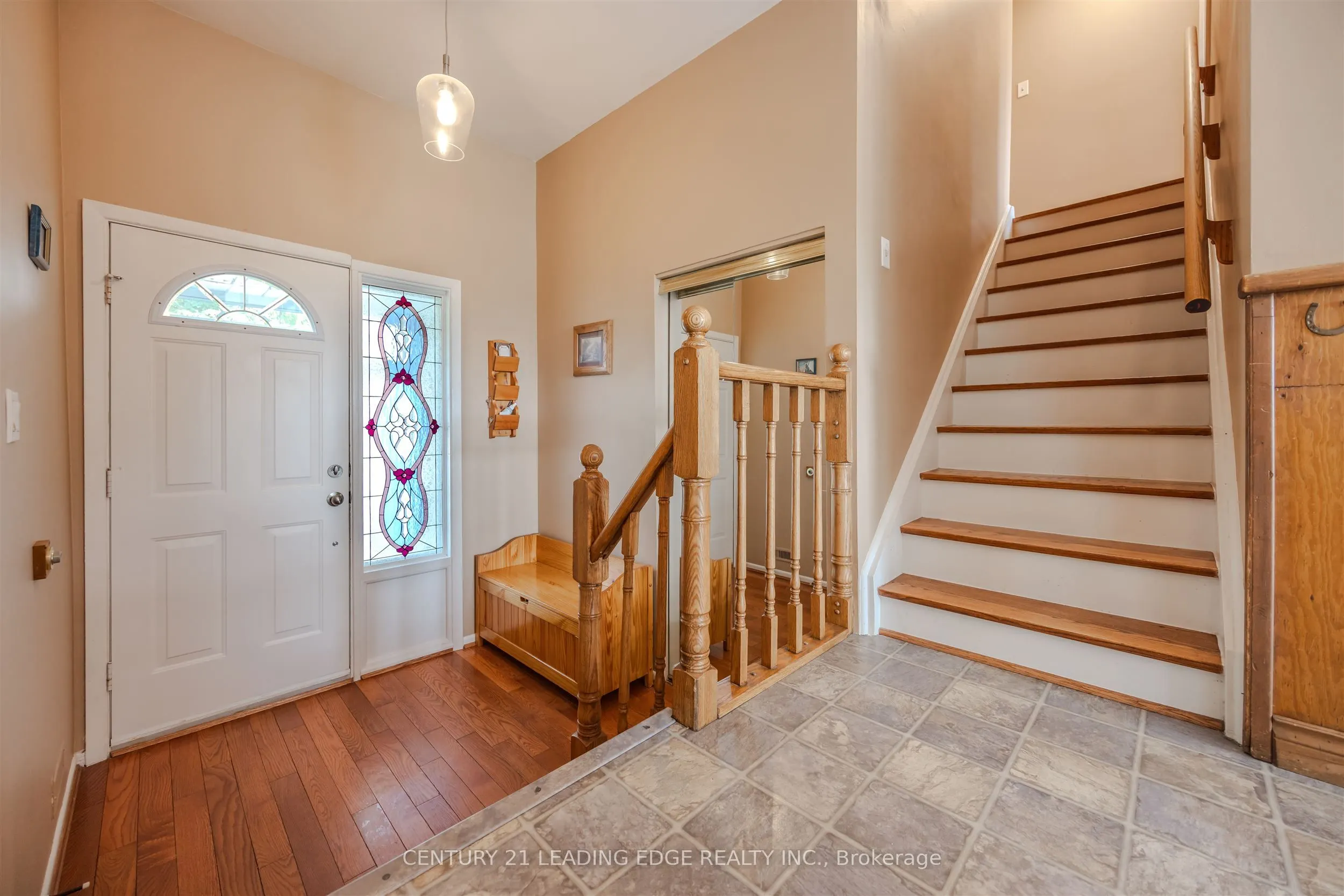 204 Hawthorn Avenue