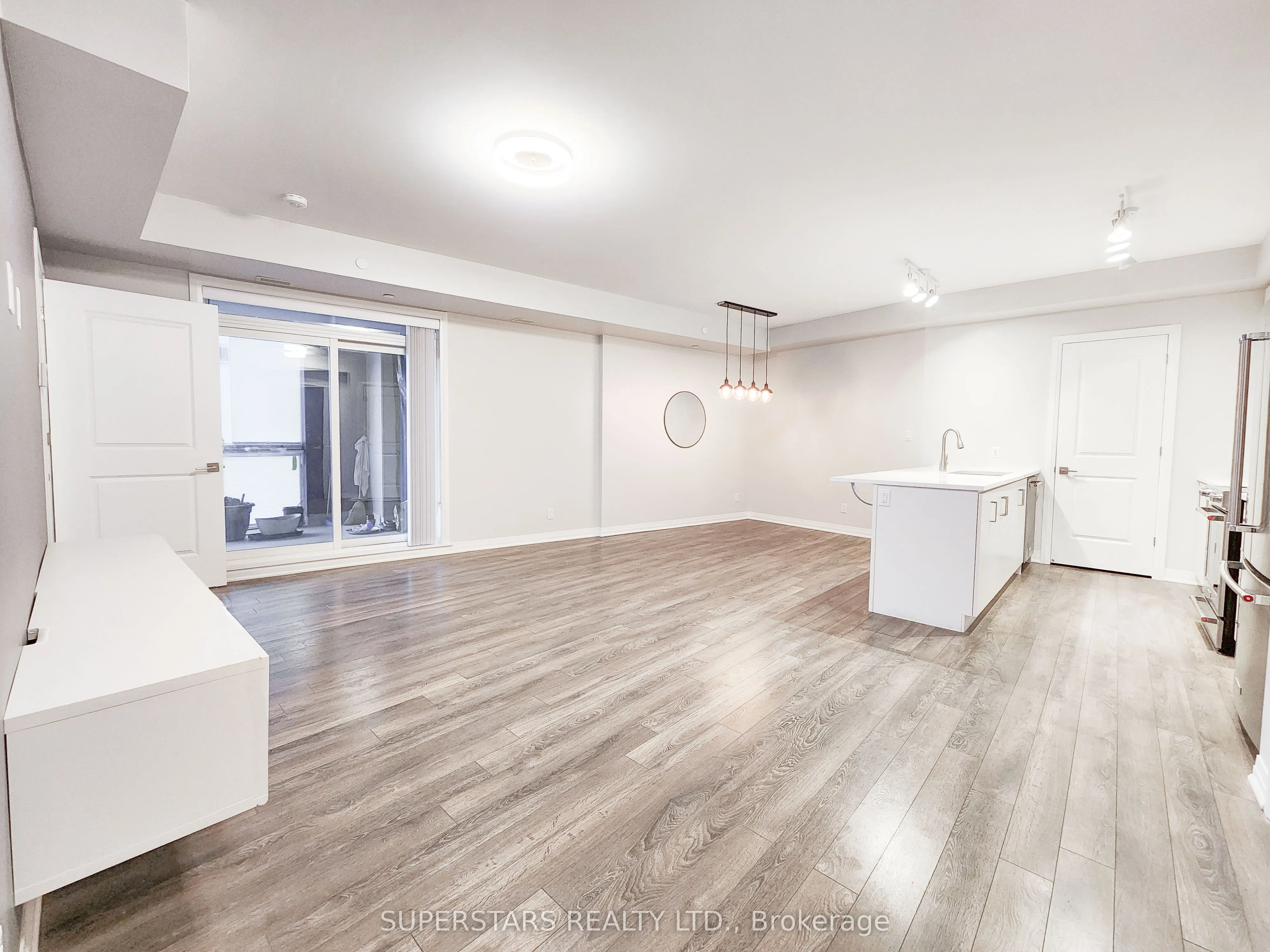 58 Adam Sellers Street, #518