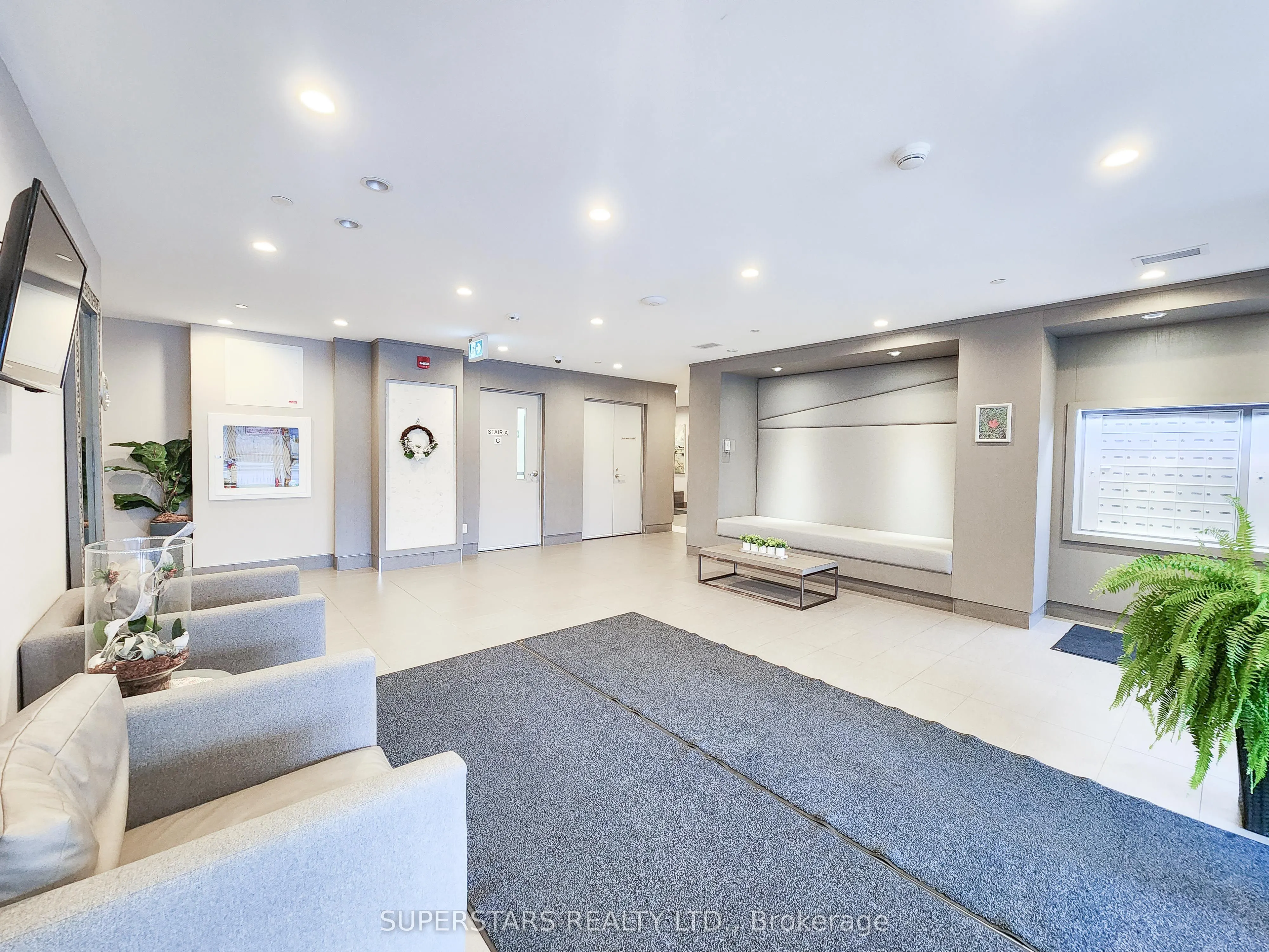 58 Adam Sellers Street, #518